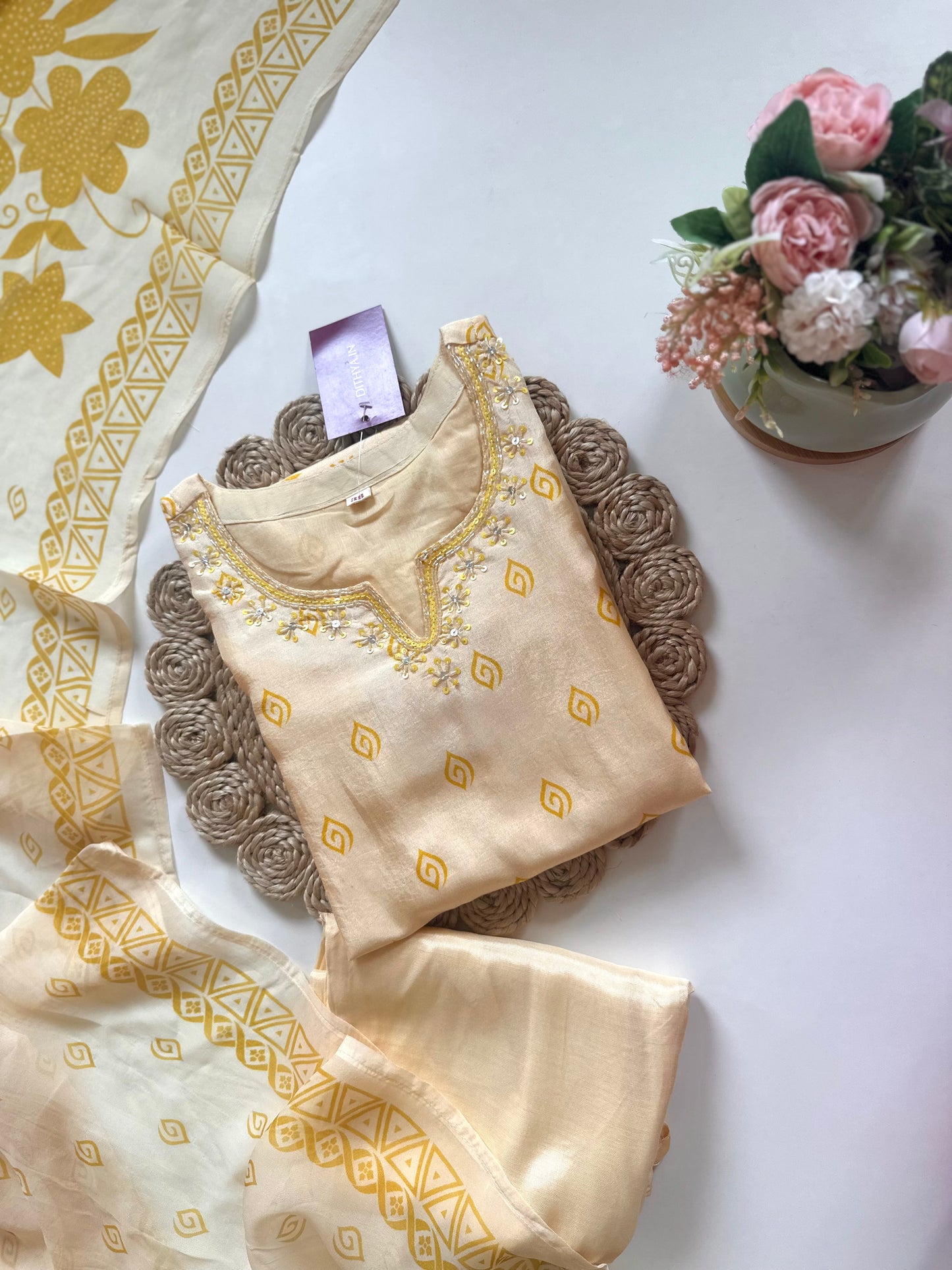 K160 - Dola silk printed straight Kurti with pants and dupatta