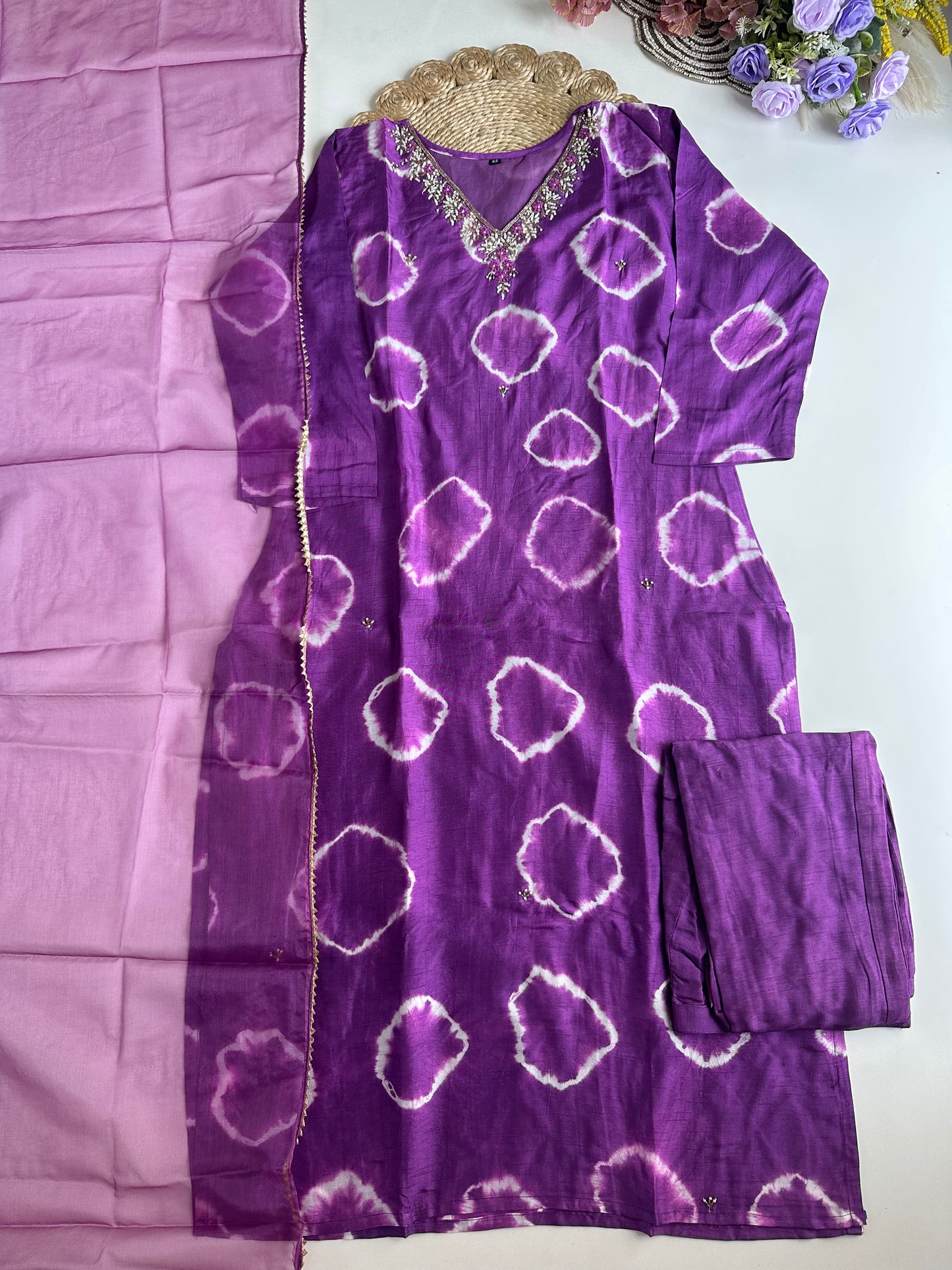 D272 - Dola silk straight kurti with pants and dupatta