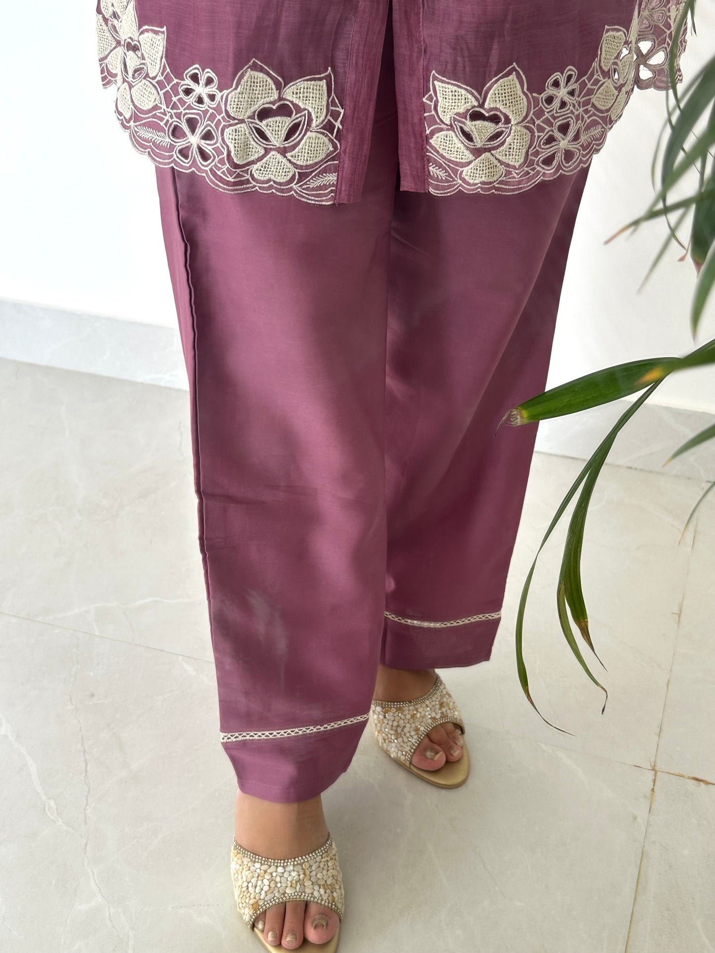 K403 - Mul Chanderi embroidered coord set