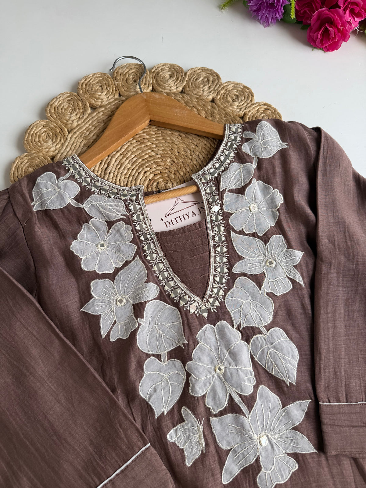 K224 - Mul chanderi embroidered handwork coord set