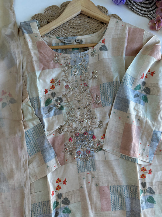 D375 - Muslin silk straight kurti with pants and dupatta