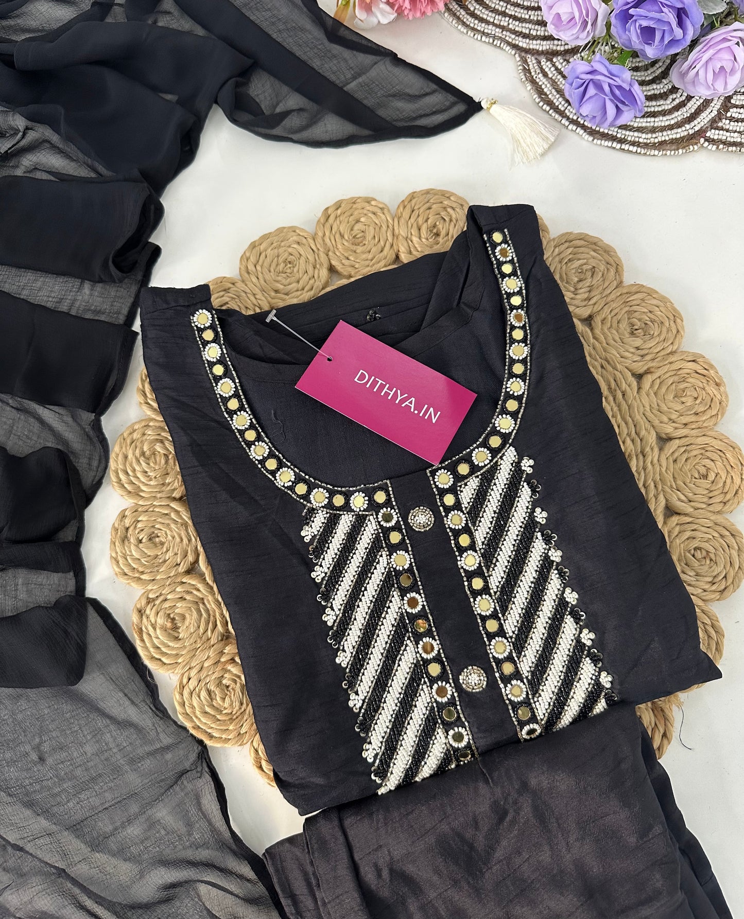 D079 -Dola silk straight kurti with pants and dupatta