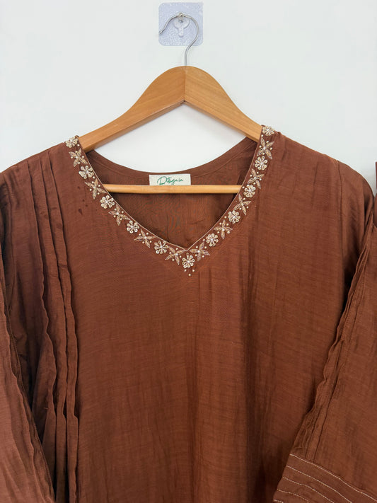 K136 - Mul chanderi handwork coord set