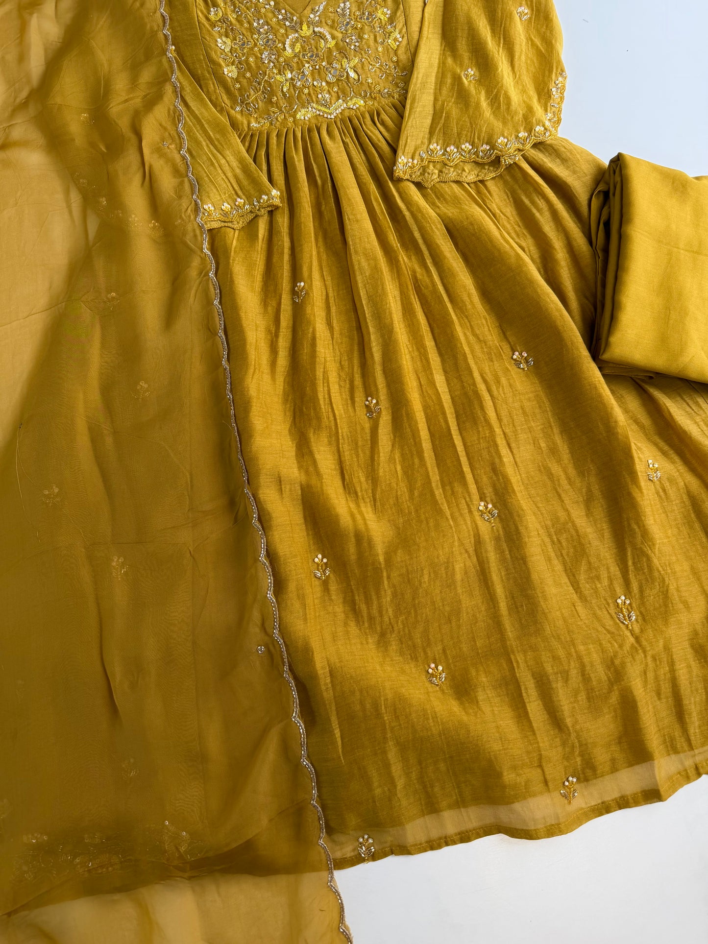 K508 - Mul chanderi Handwork Kurti with pants and dupatta