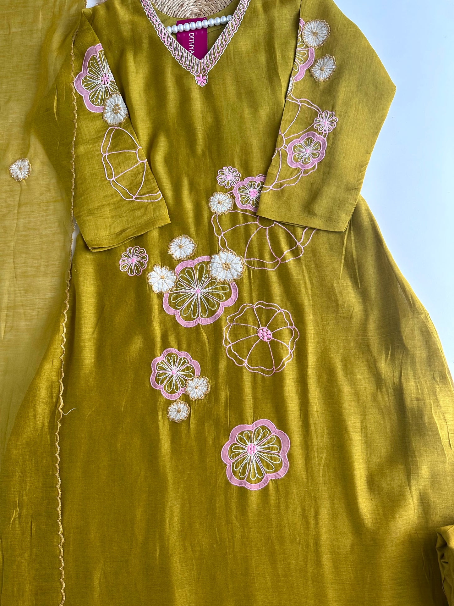 K292 - Mul Chanderi Appliqué work Aline Kurti with pants and dupatta