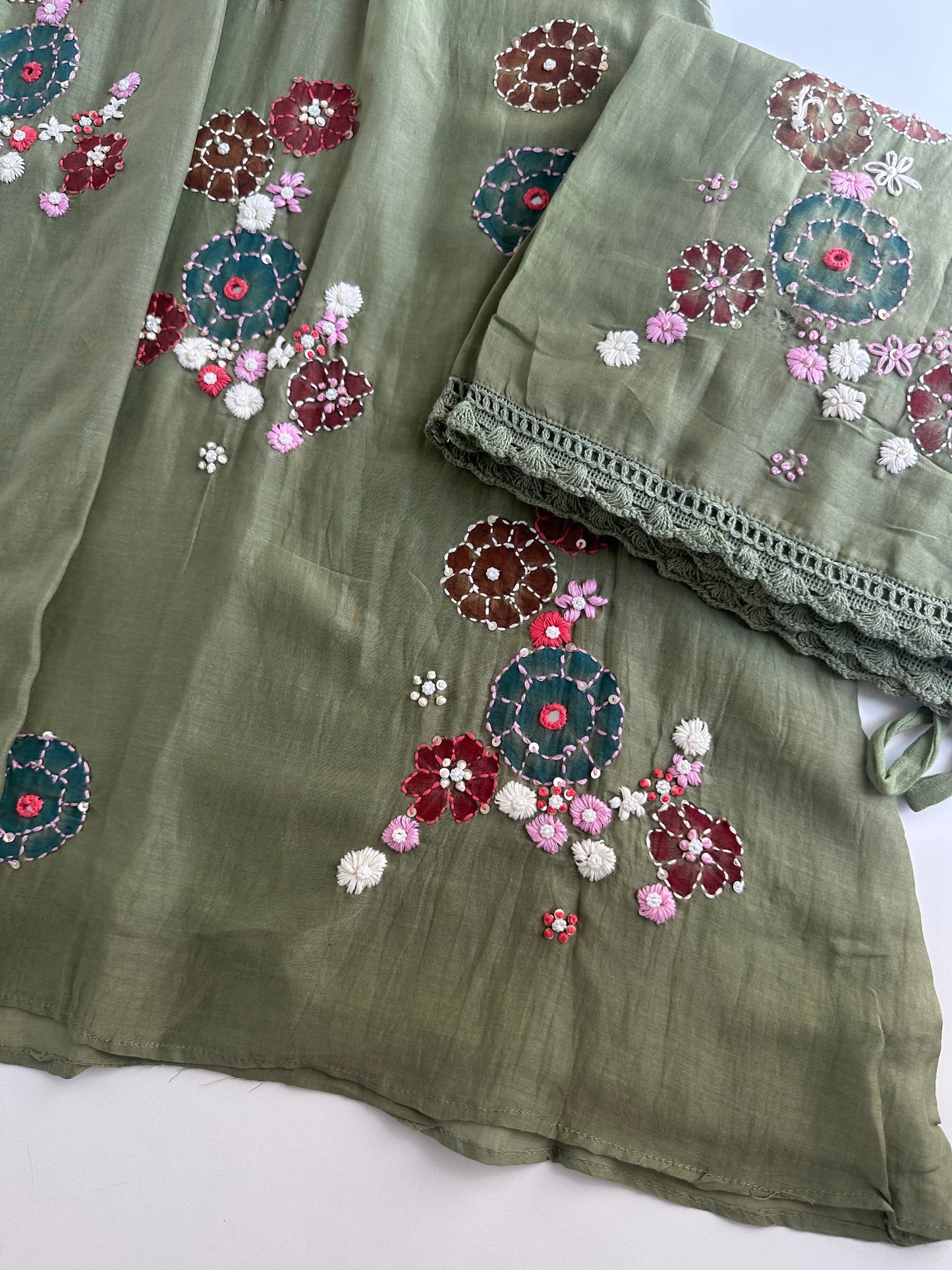 K423 - Mul Chanderi embroidered Aline Kurti with pants and dupatta