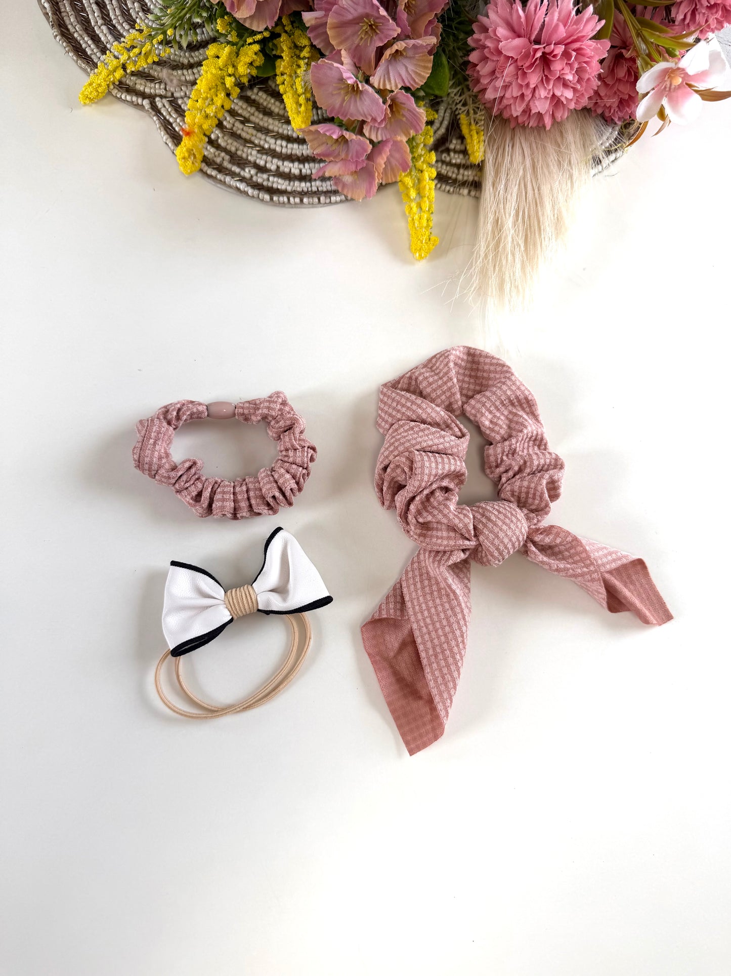 A058 - Set of 3 hair scrunchies