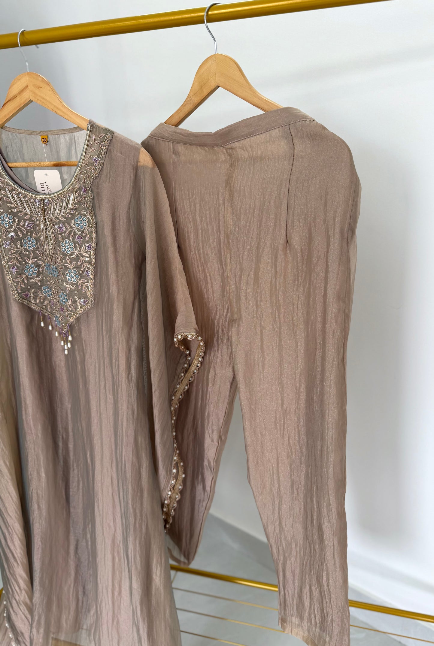 K615 - Tissue silk handwork kaftan with pants