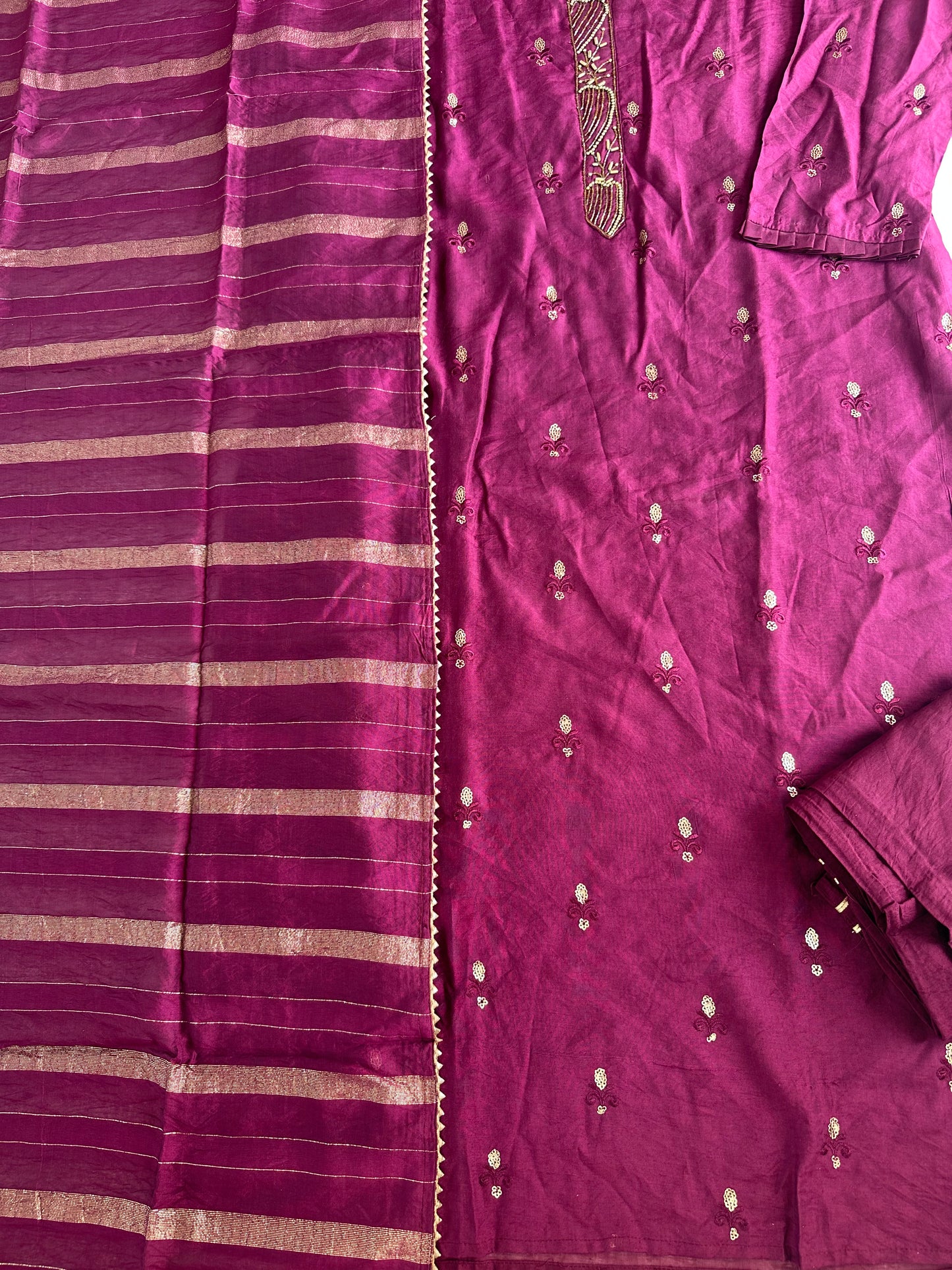 D443 - Dola silk straight Kurti with pants and dupatta