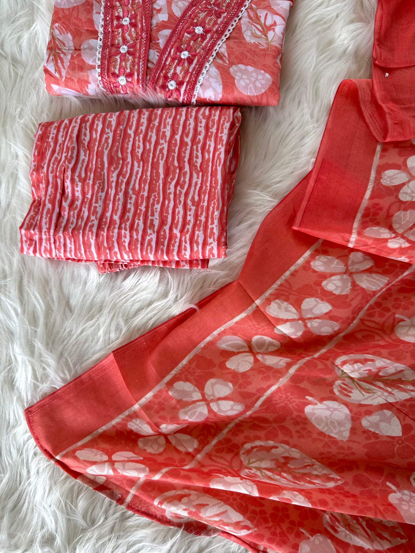 K084 - Cotton printed straight Kurti with pants and dupatta