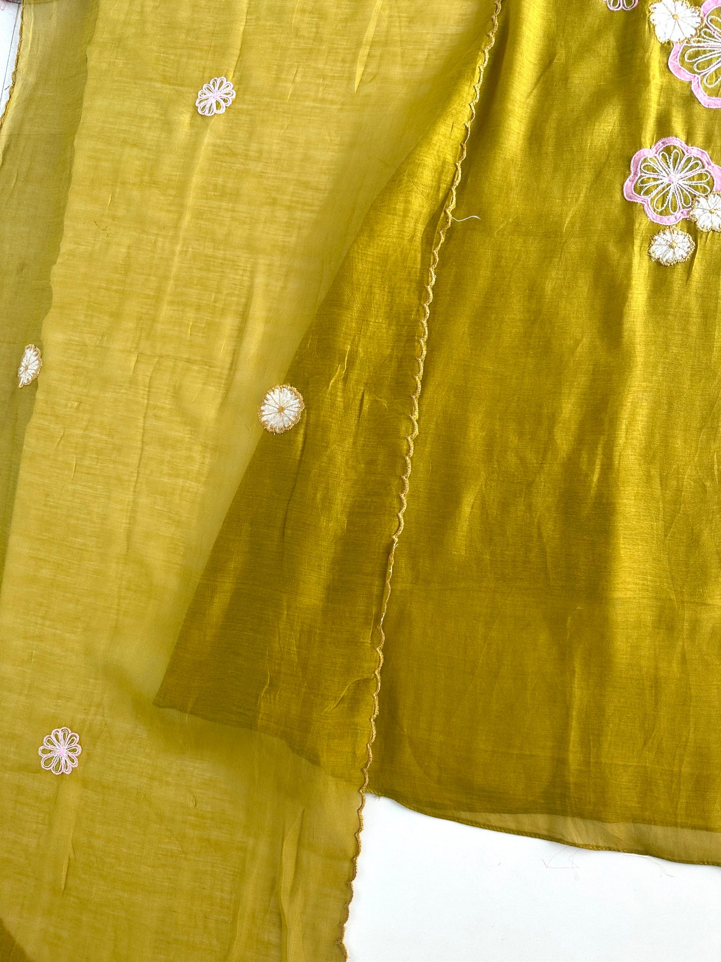 K292 - Mul Chanderi Appliqué work Aline Kurti with pants and dupatta
