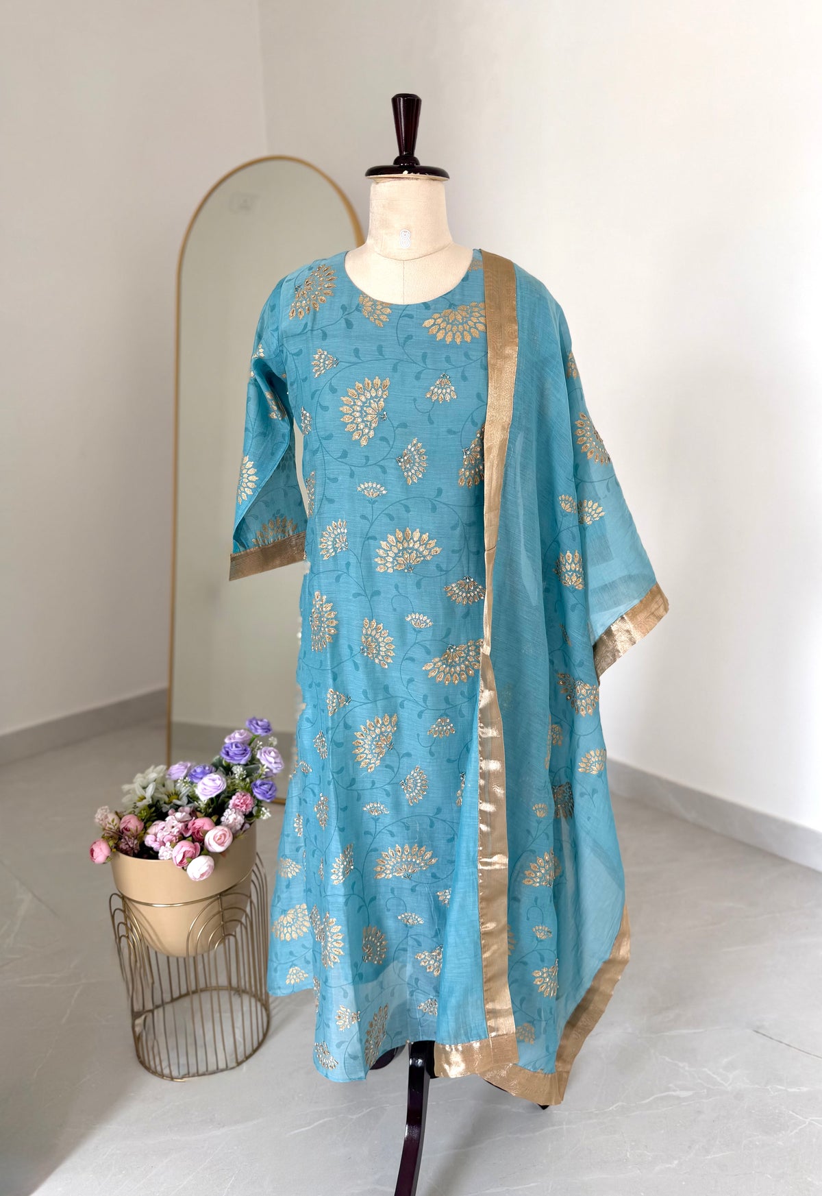 K502 - Mul chanderi handwork aline Kurti with pants and dupatta