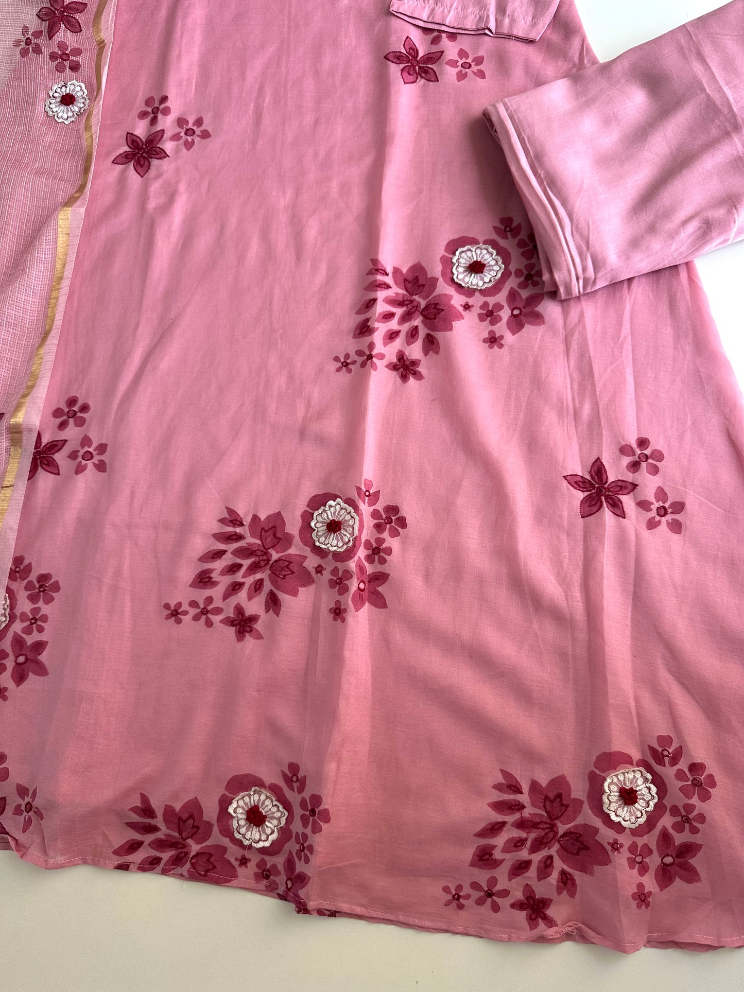 K163 - Mul Chanderi appliqué work Aline Kurti with pants and dupatta