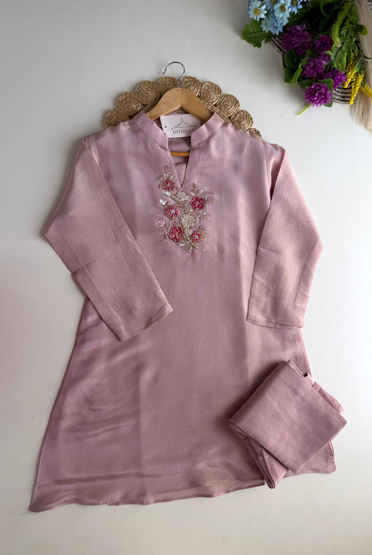 K559 - Tissue silk handwork coord set