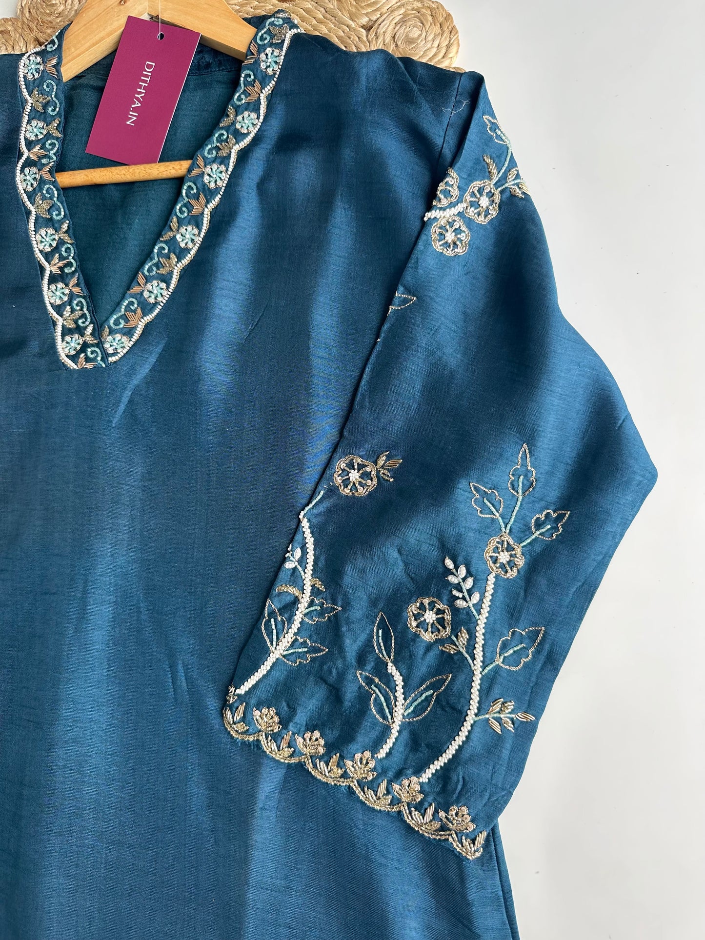 D025 -Dola silk straight kurti with pants and dupatta