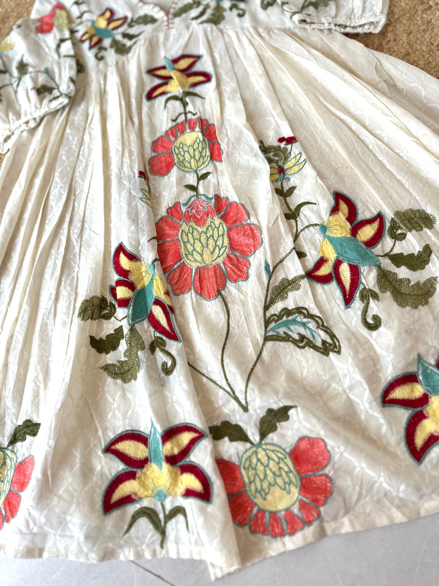 K327 - Cotton hand embroidery Dress in 4 styles