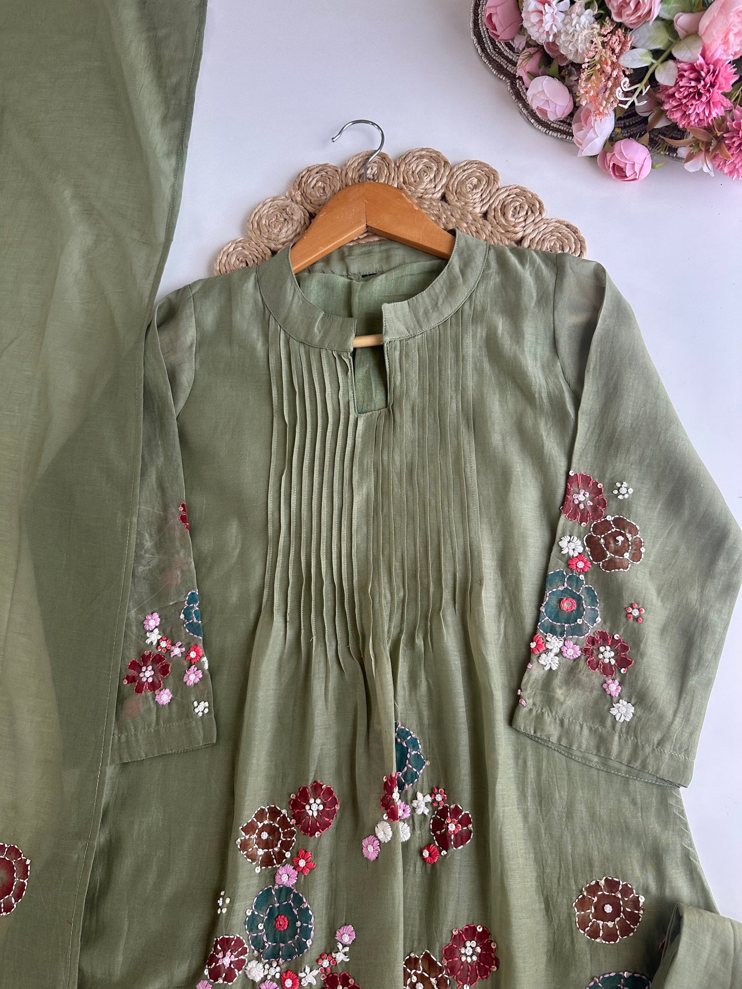 K423 - Mul Chanderi embroidered Aline Kurti with pants and dupatta