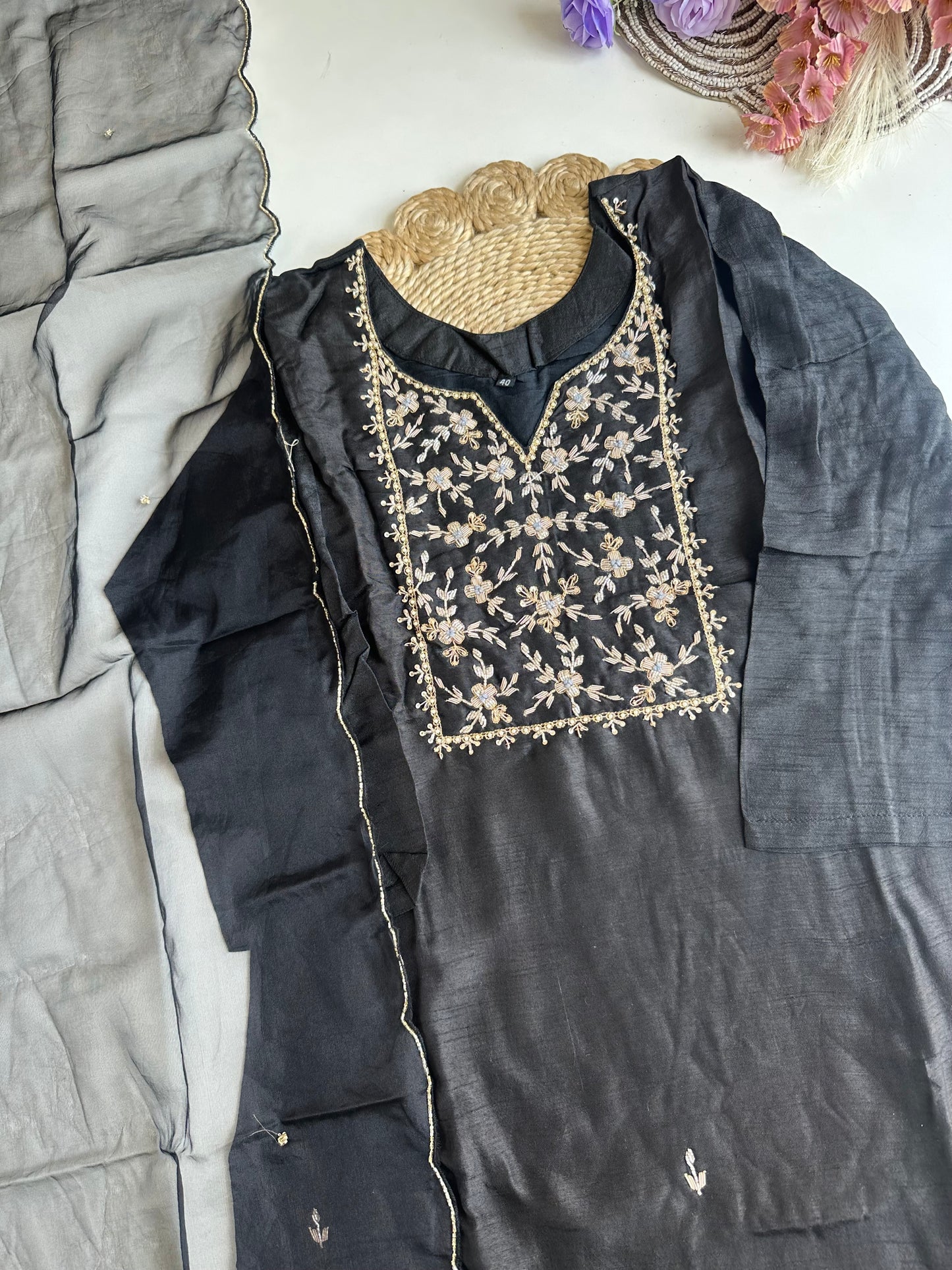 D320 - Dola silk straight kurti with pants and dupatta