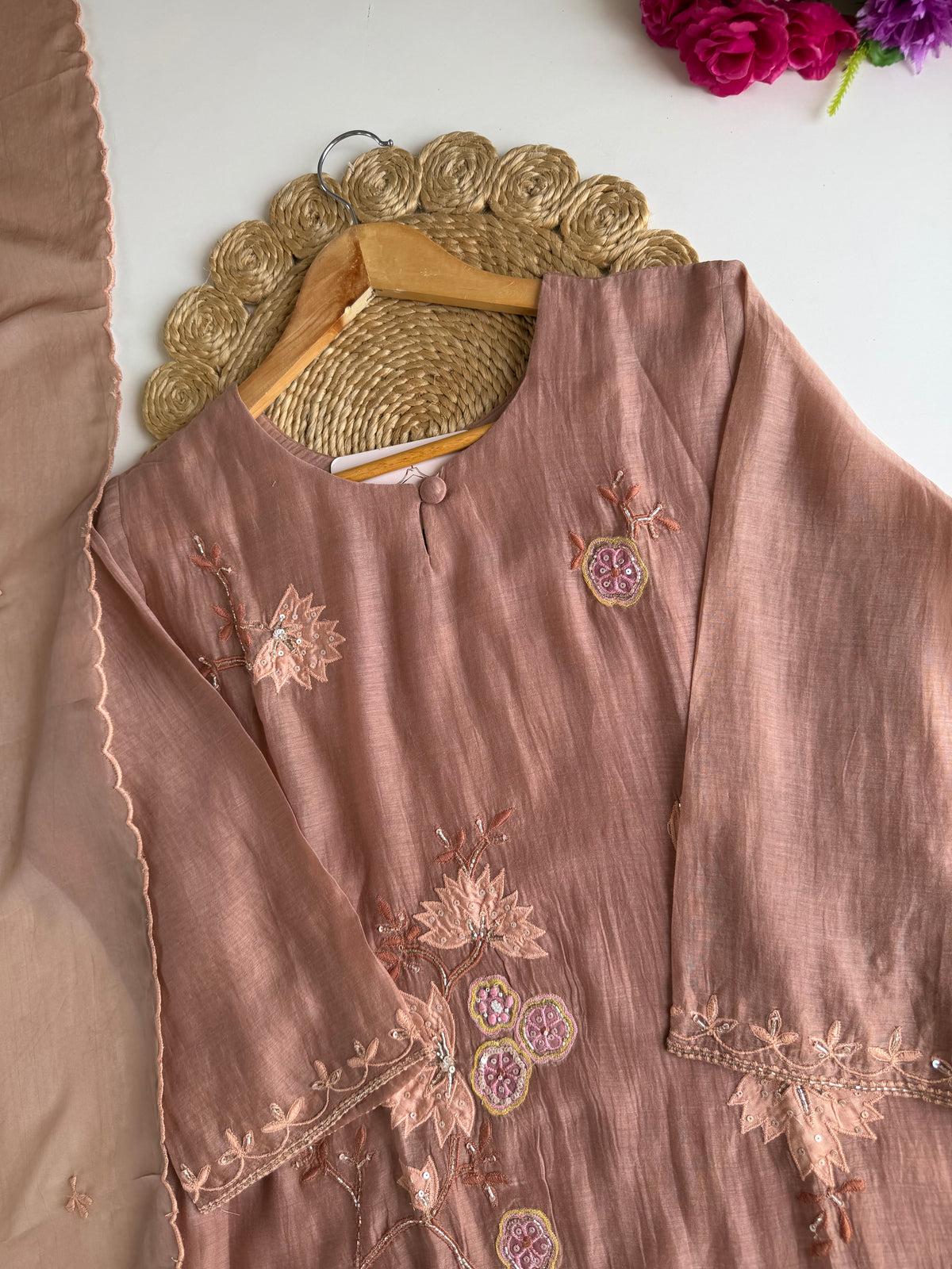 K630 - Mul chanderi appliqué Aline Kurti with pants and dupatta