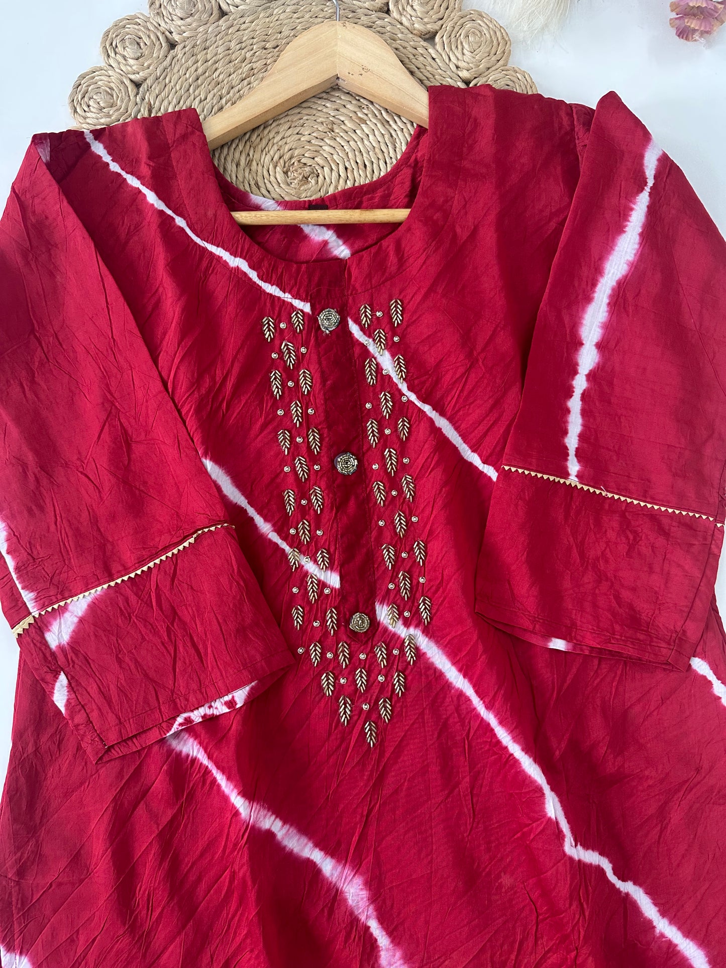 D221 - Dola silk straight kurti with pants and dupatta
