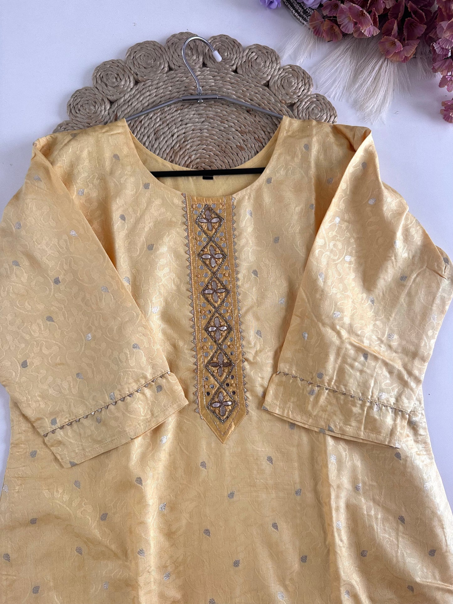 D212 - Muslin silk straight kurti with pants and dupatta