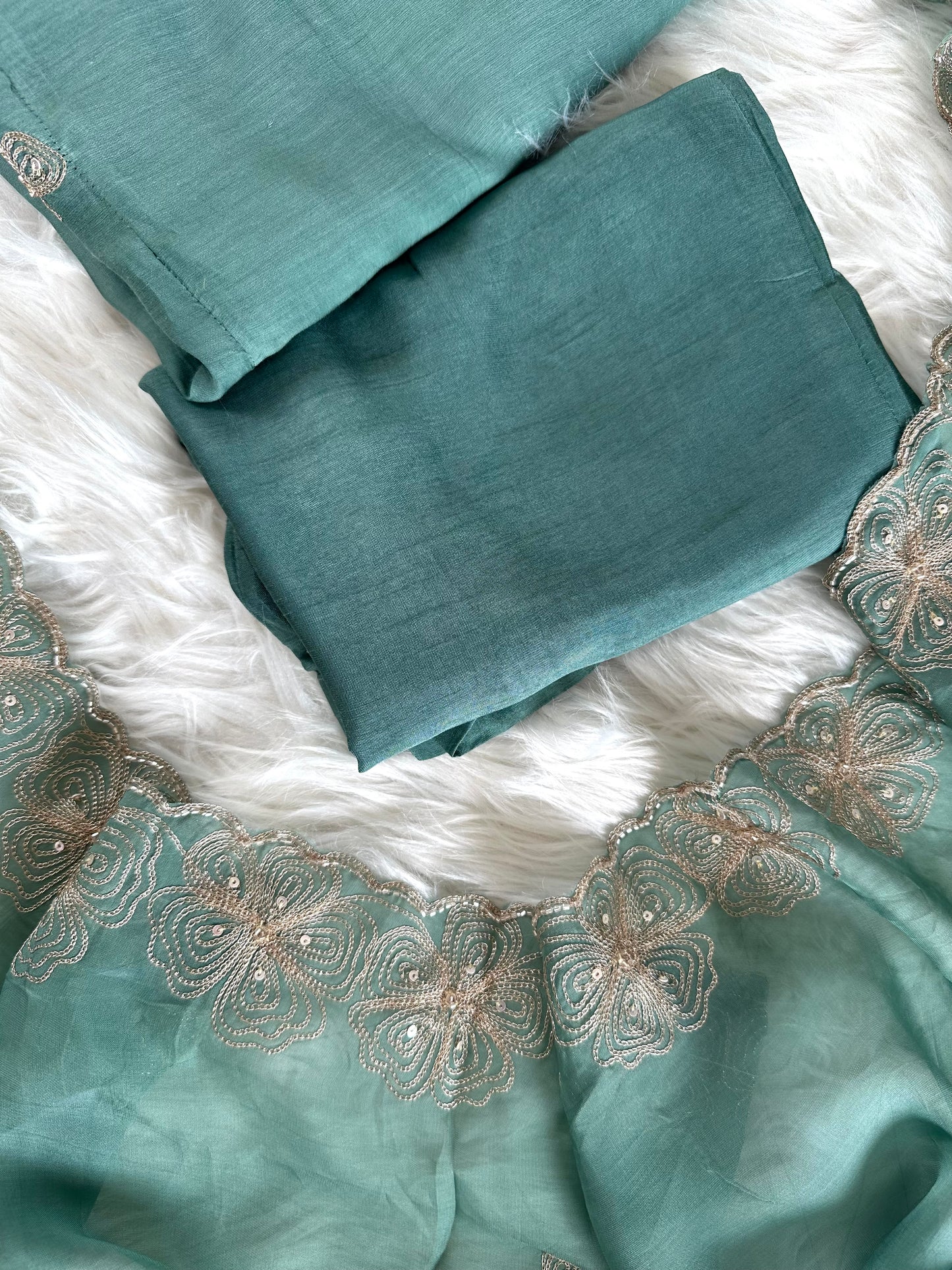 K099 - Mul Chanderi zari work Aline Kurti with pants and dupatta