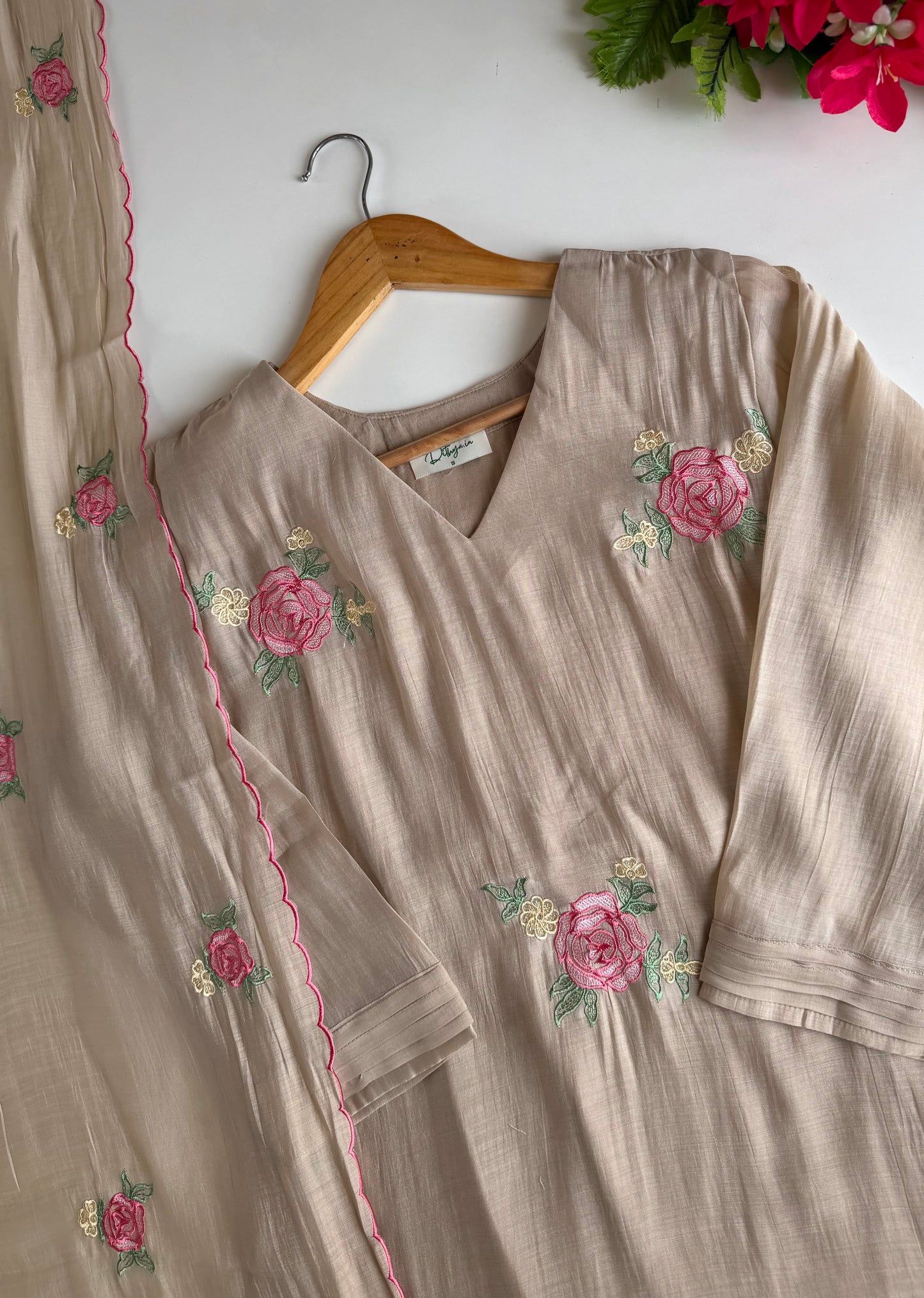 K429 - Surat Mul chanderi embroidered Aline Kurti with pants and dupatta