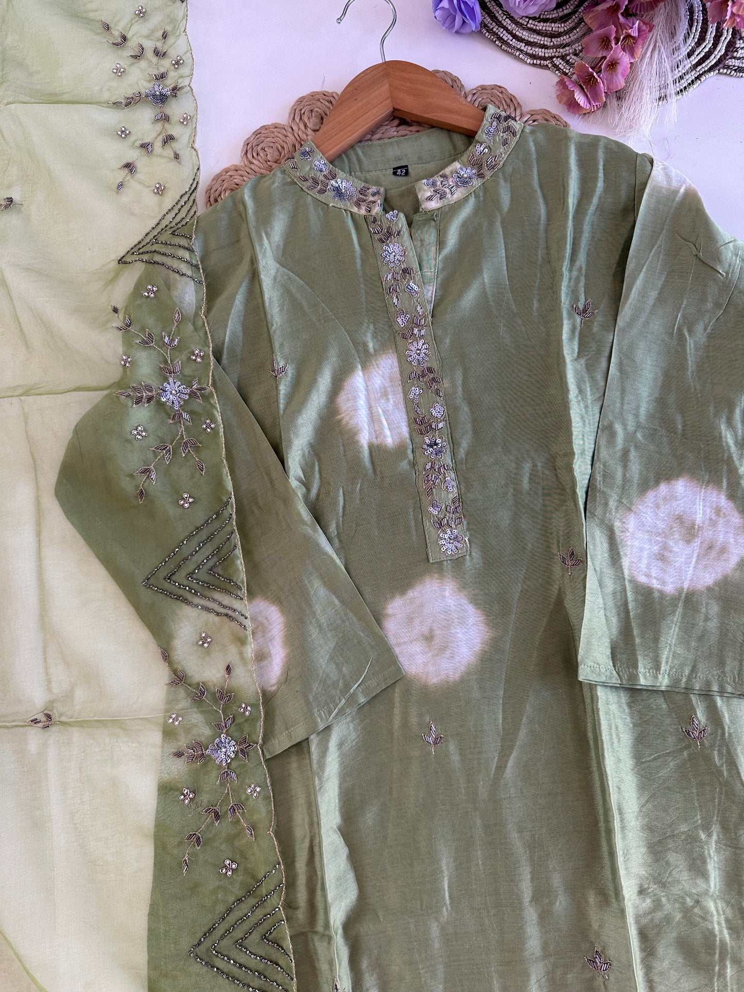 D389-Dola silk straight kurti with pants and dupatta
