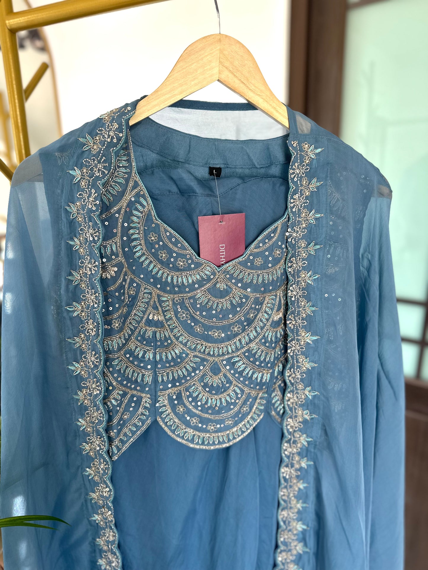 K052 - Soft Organza handwork Cape, crop top and divider pants