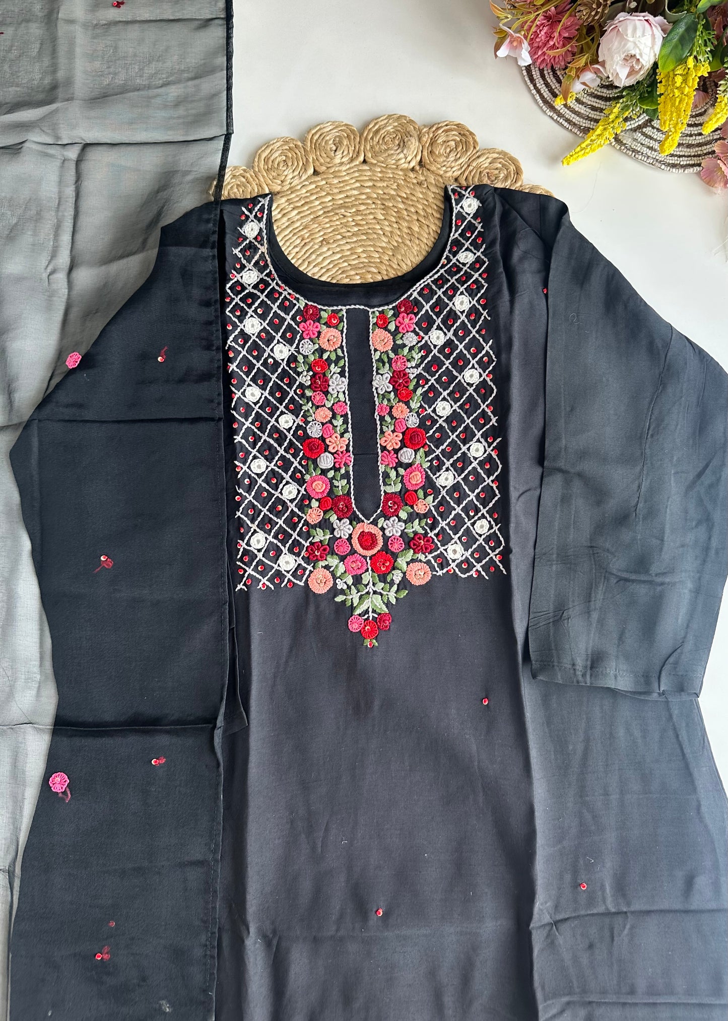 D440 - Dola silk straight kurti and dupatta