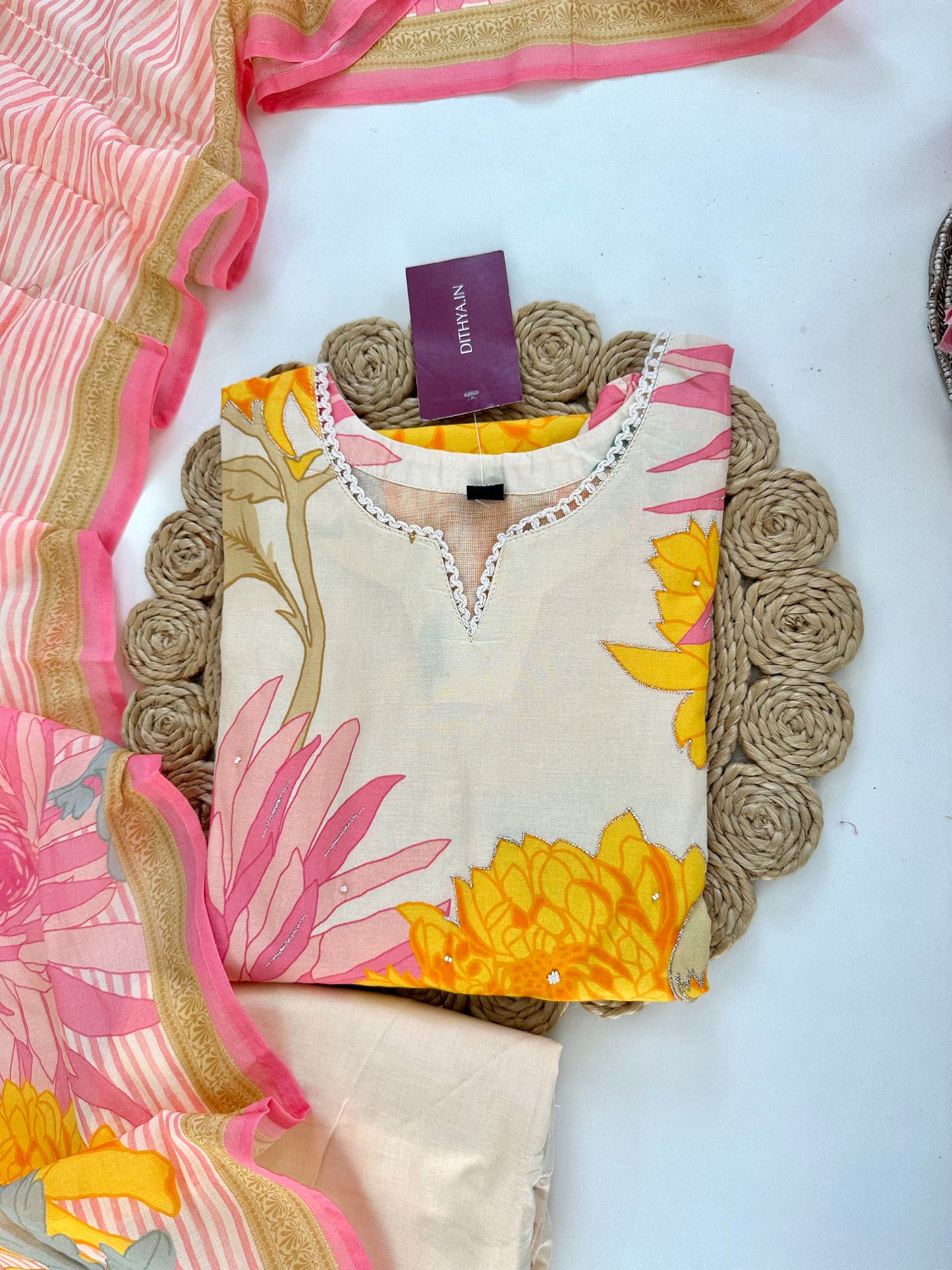 K029 - Mul Cotton zari straight Kurti with pants and dupatta