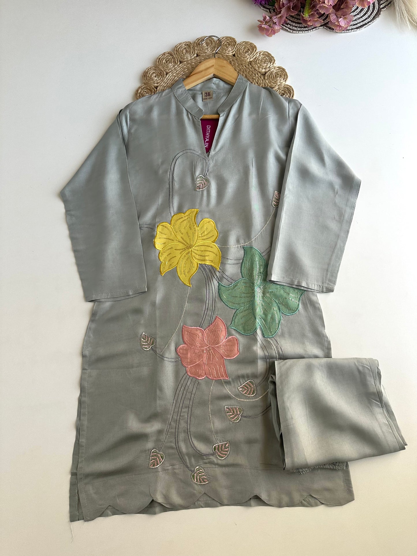 K354 - Pure muslin appliqué coord set