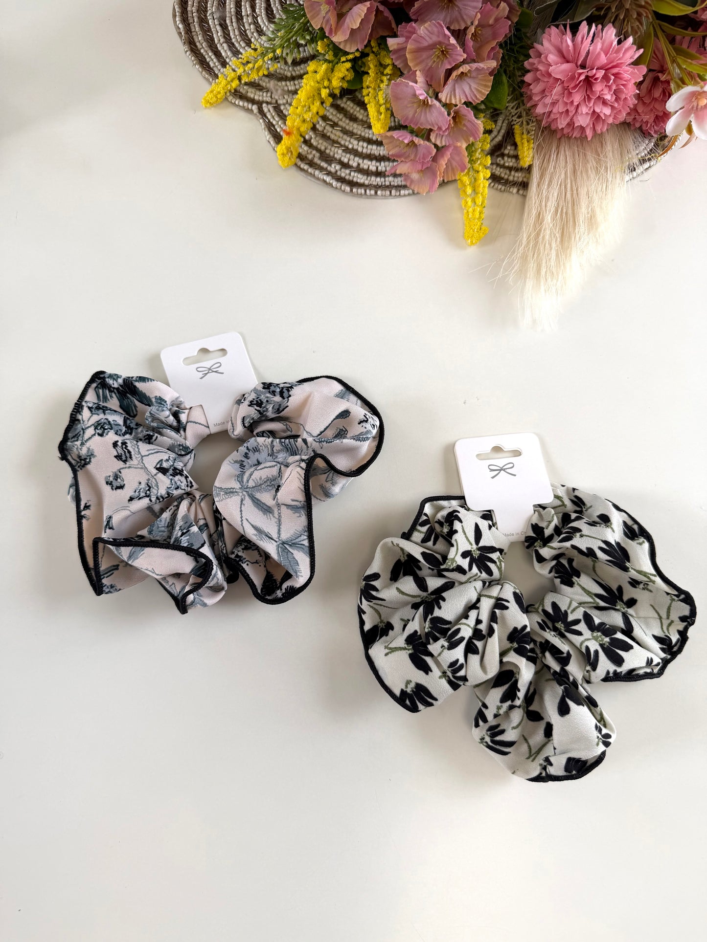 A062 - Set of 2 scrunchie