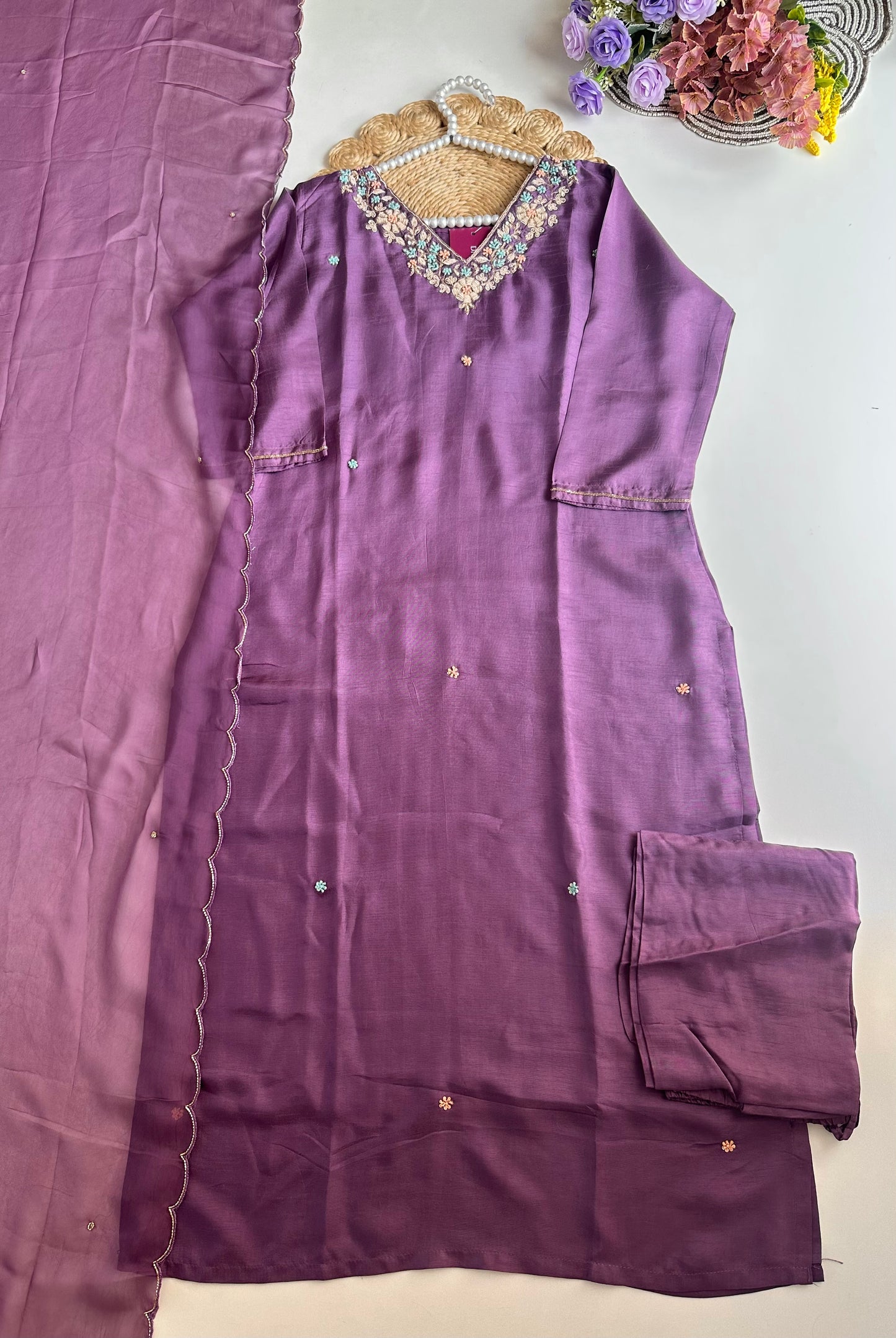 D002 - Russian silk straight kurti with pants and dupatta