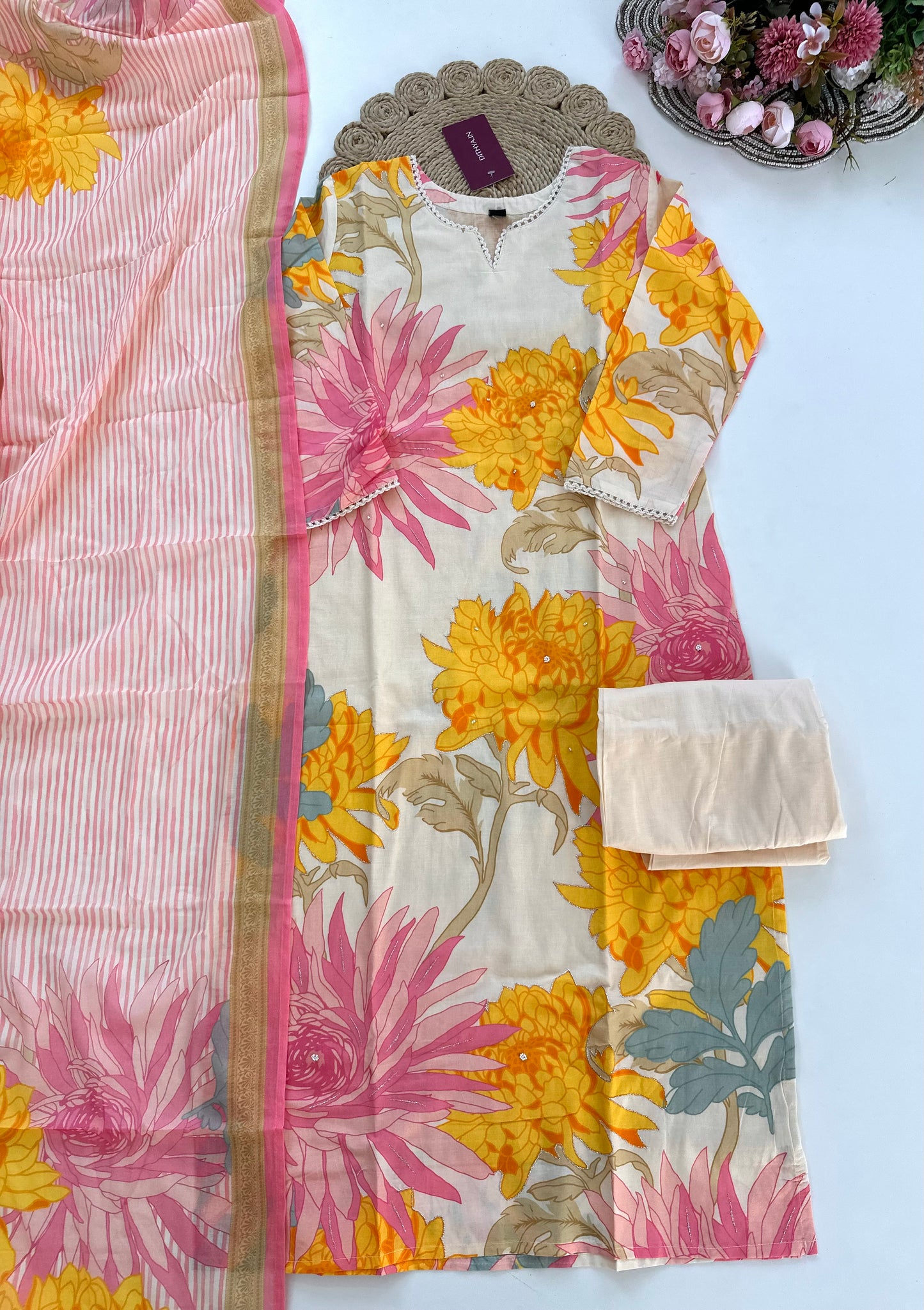 K029 - Mul Cotton zari straight Kurti with pants and dupatta