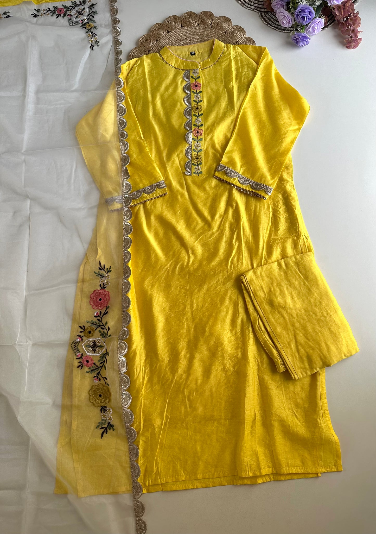 D061 -Dola silk straight kurti with pants and dupatta