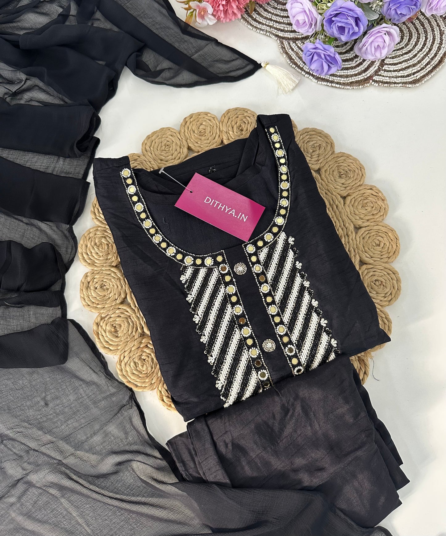 D079 -Dola silk straight kurti with pants and dupatta