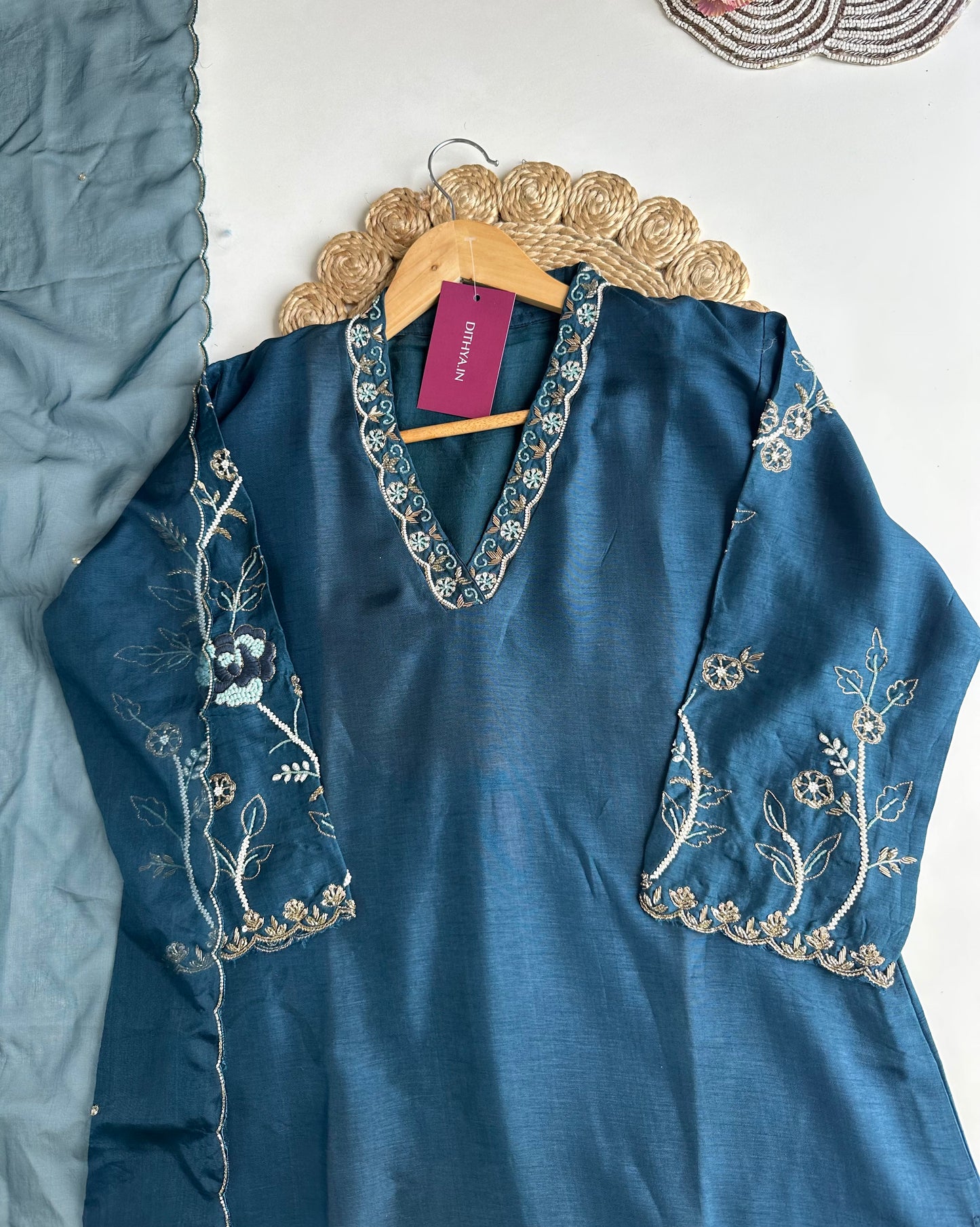 D025 -Dola silk straight kurti with pants and dupatta