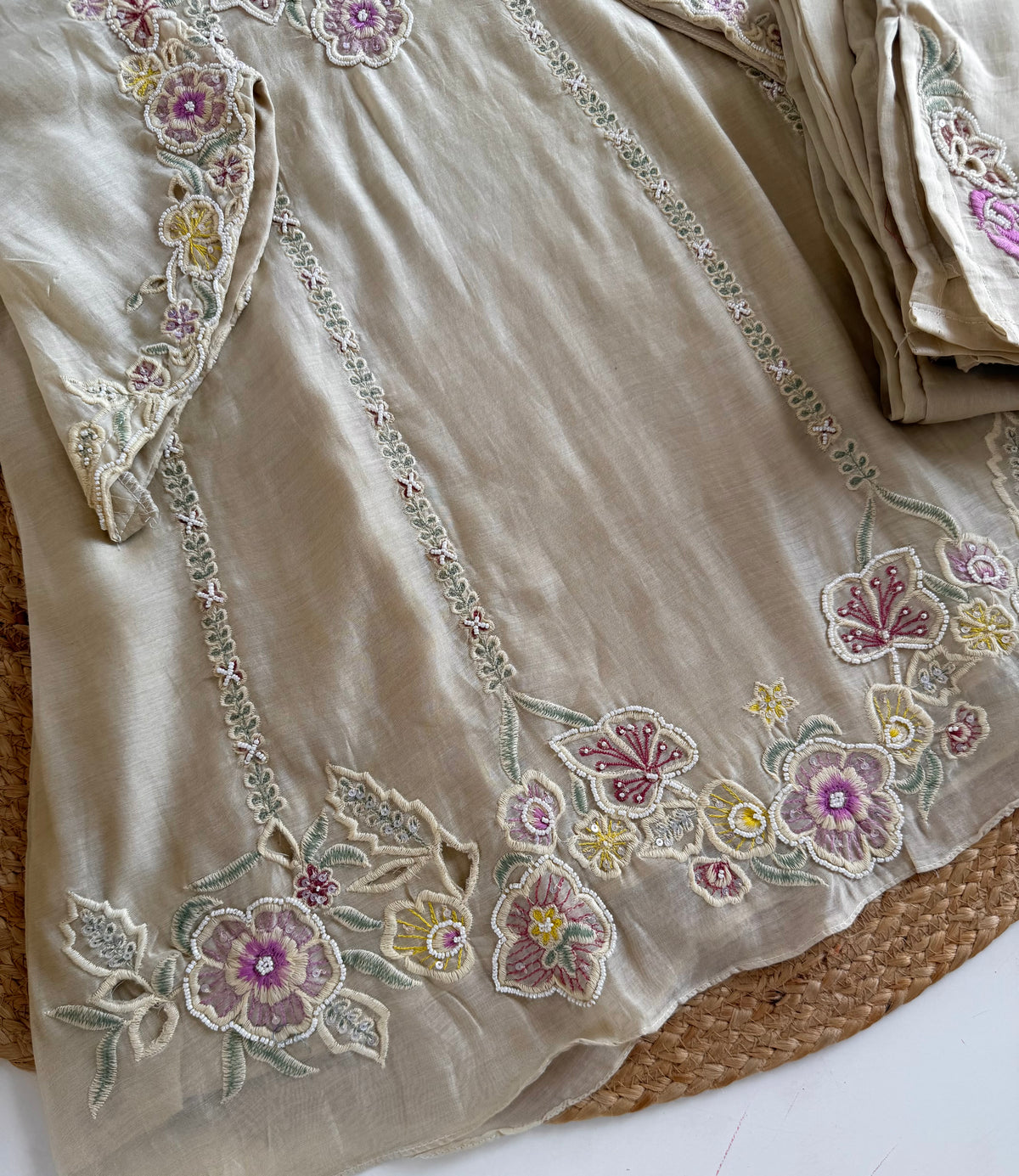K353 - Premium Mul chanderi handwork coord set