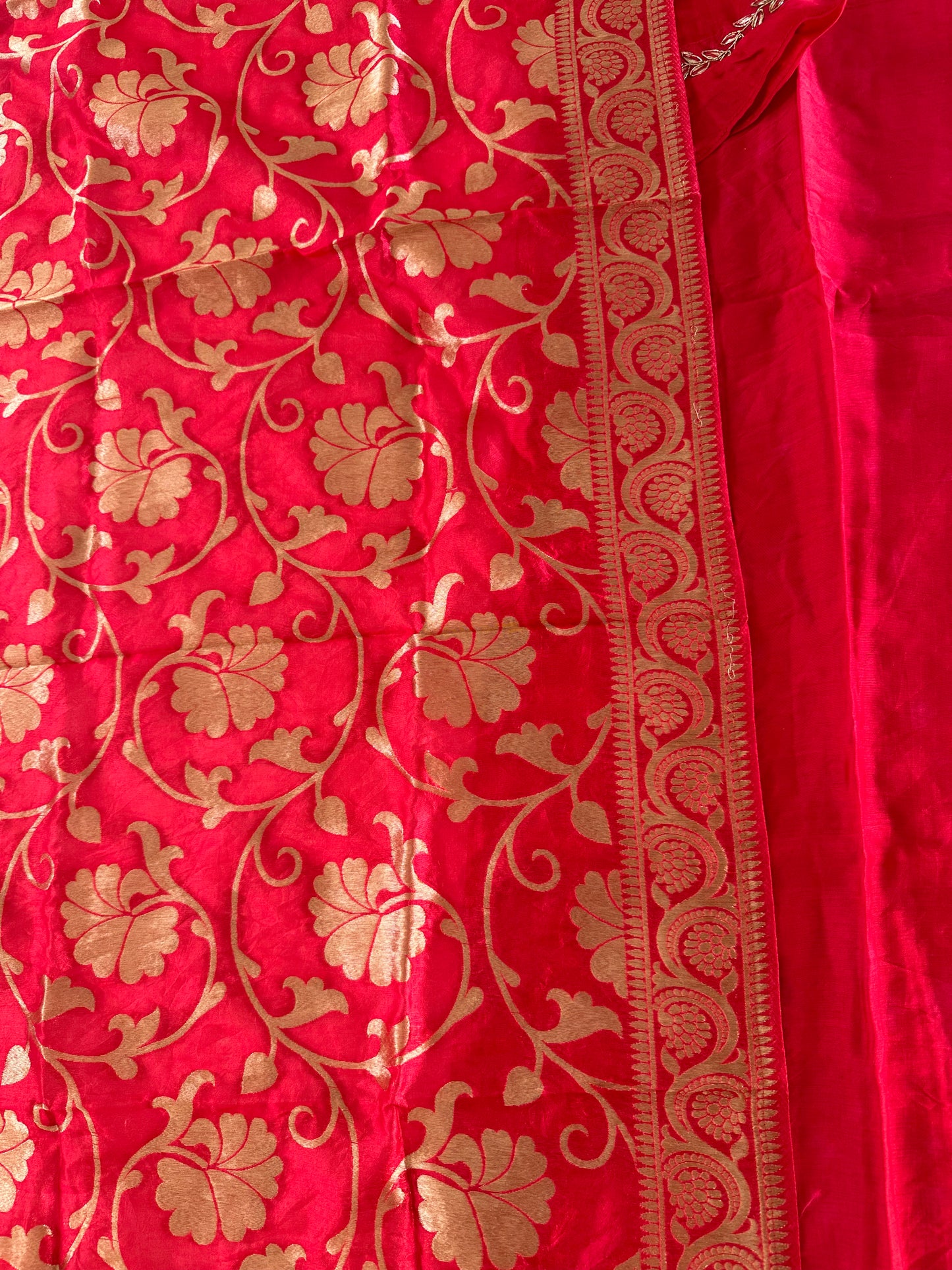 D402-Dola silk straight kurti with pants and dupatta