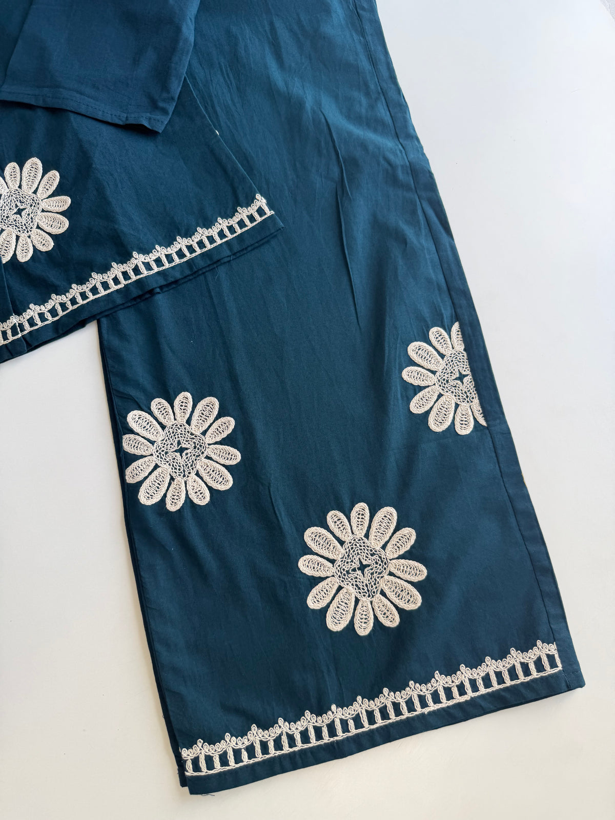 K576 - Besticktes Coord-Set aus Mul-Baumwolle
