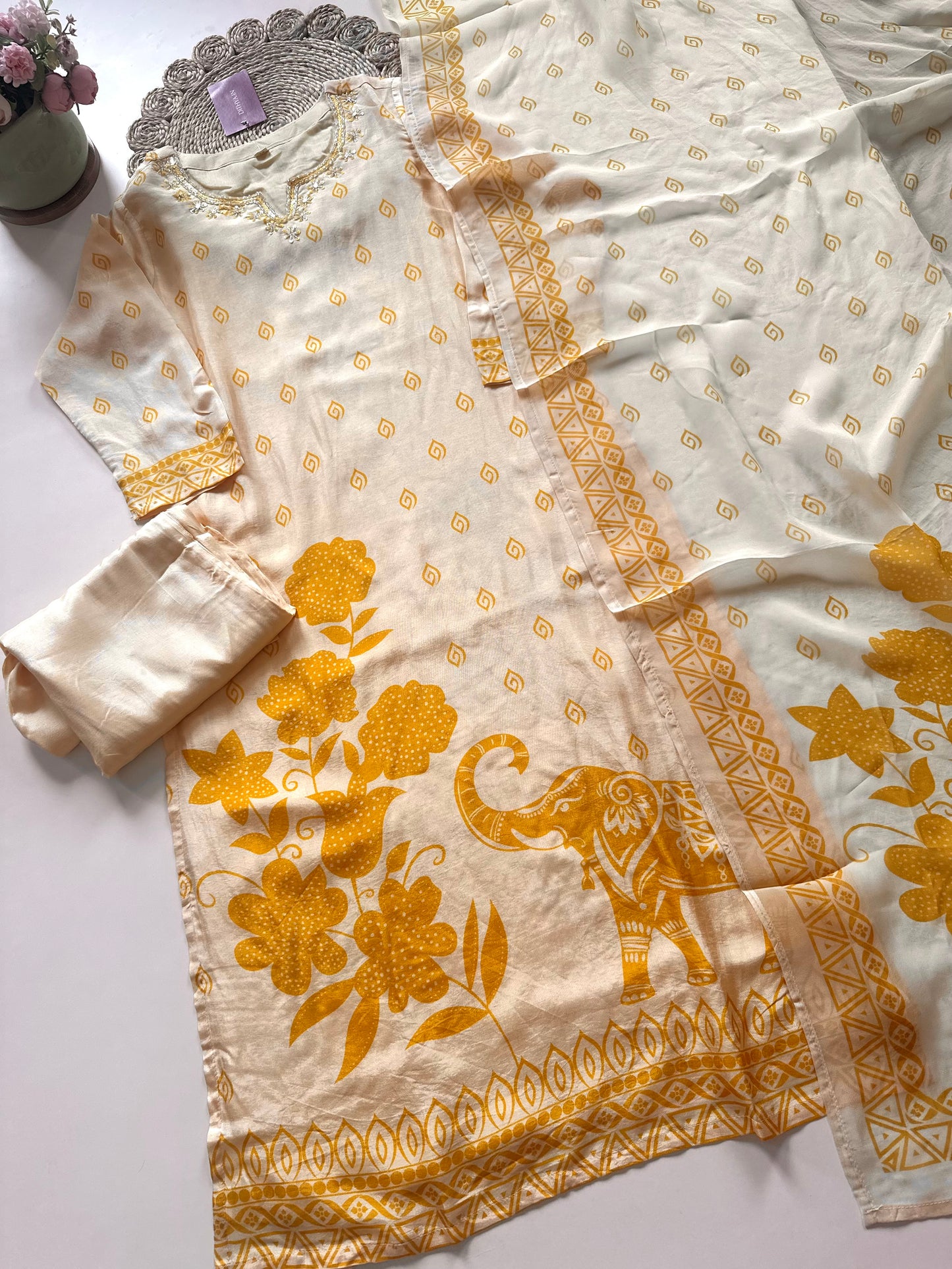 K160 - Dola silk printed straight Kurti with pants and dupatta