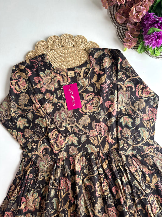 K347 – Anarkali aus Baumwolle mit Blumenmuster in 3 Farben