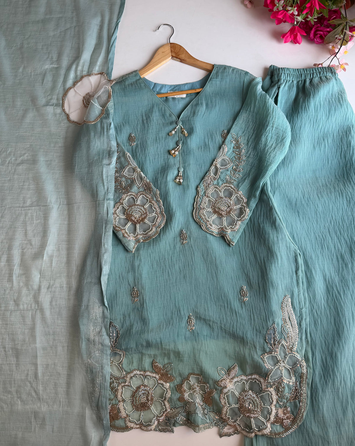 K731 - Crush tissue handwork short Kurti with divider pants and dupatta