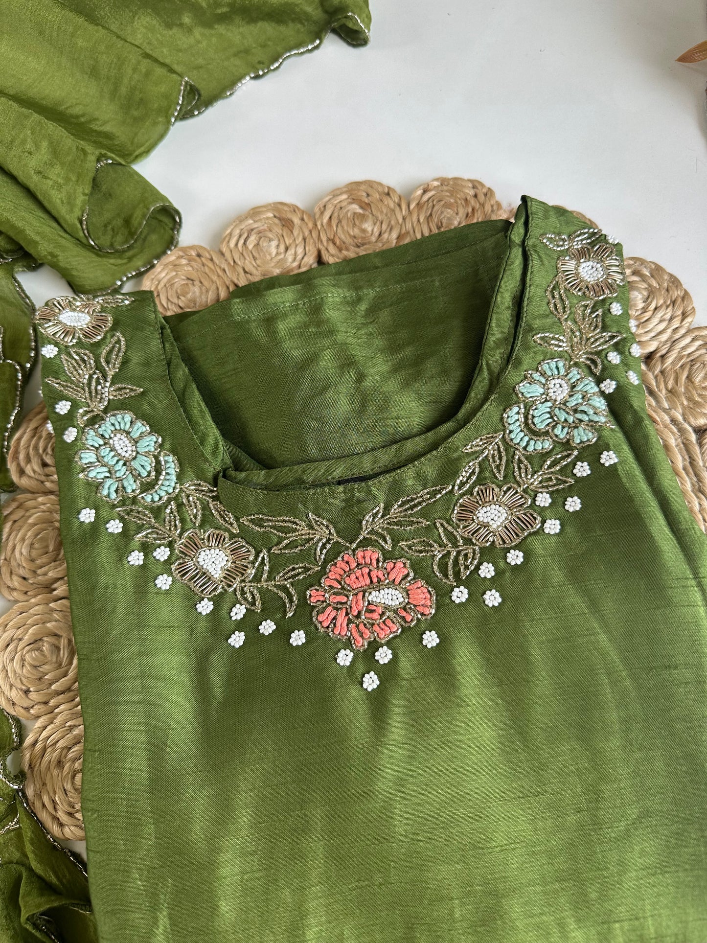 D054 -Dola silk straight kurti with pants and dupatta