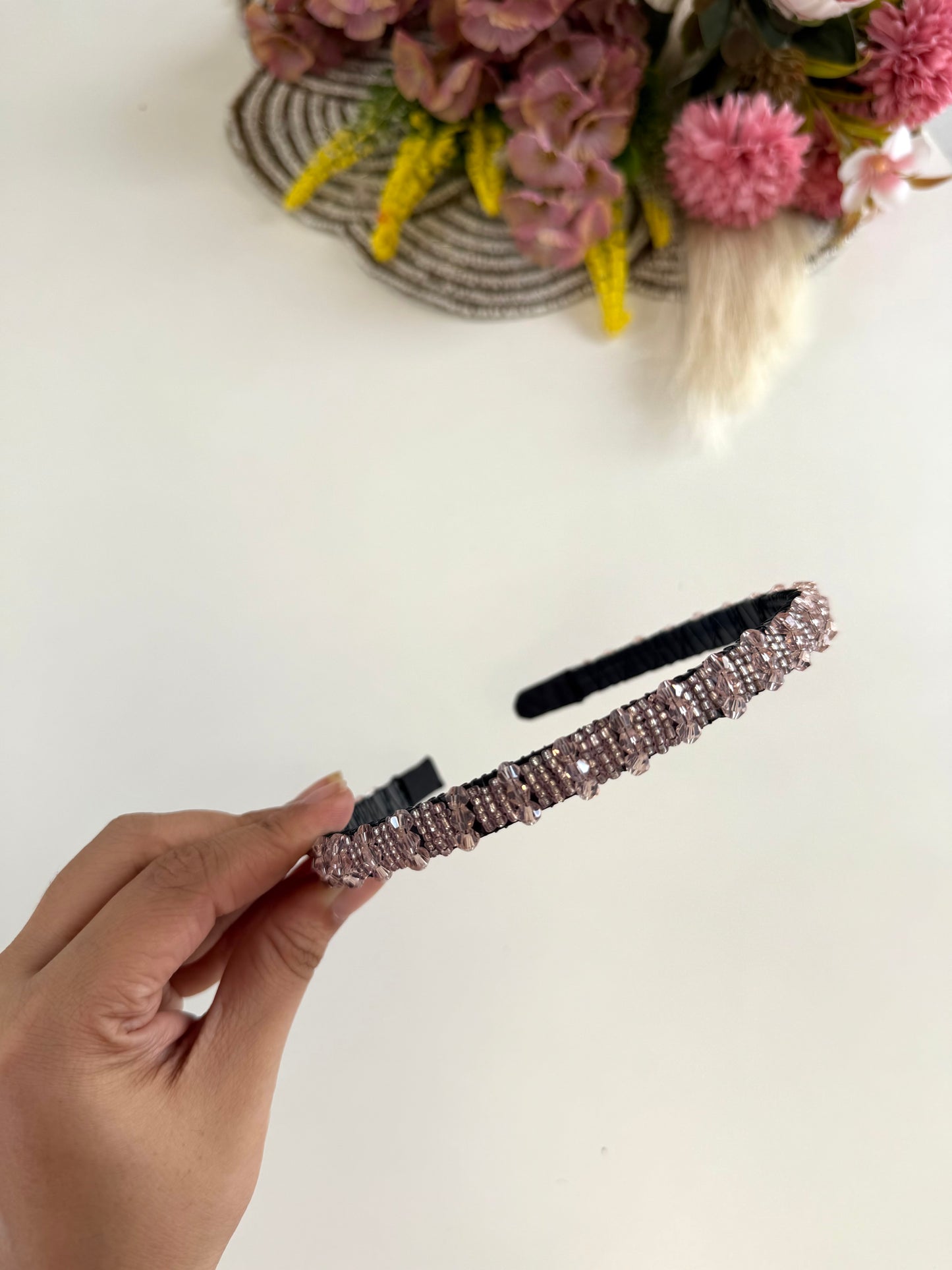 A068 - Beaded hairband in 7 colours (price for each)