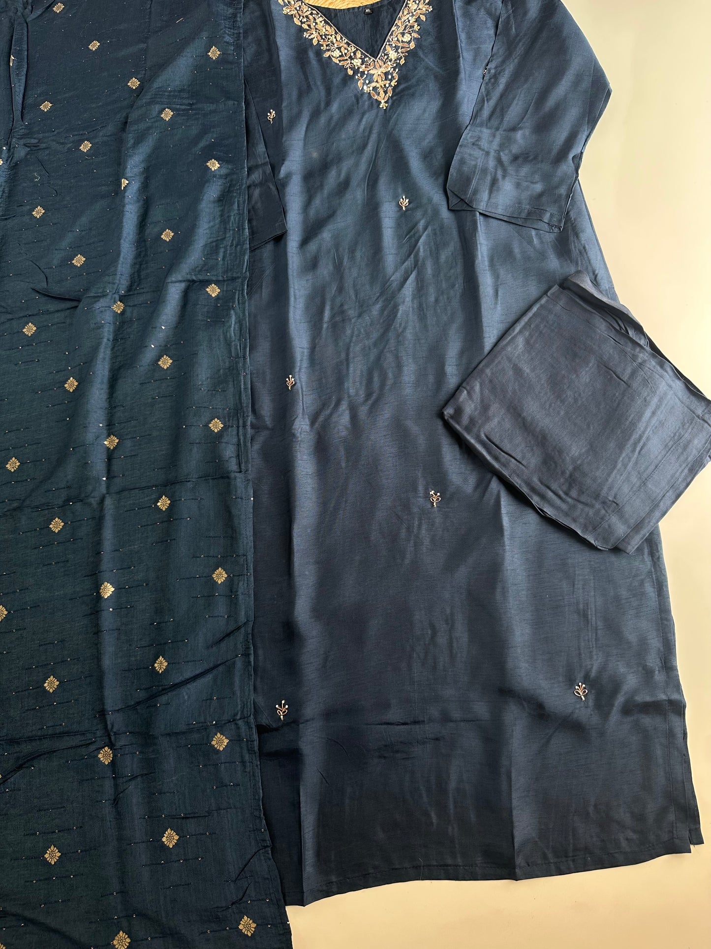 D284 - Dola silk straight kurti with pants and dupatta
