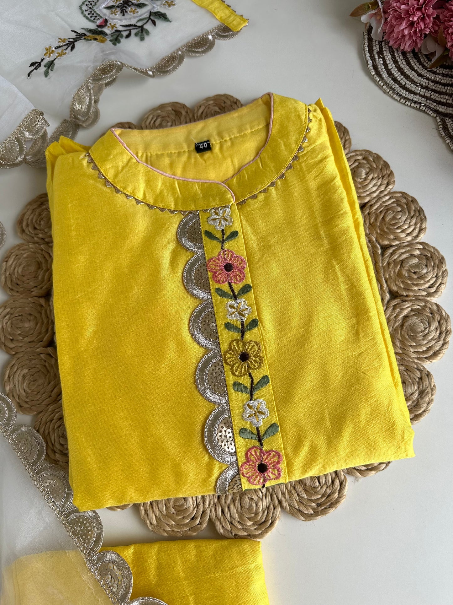 D061 -Dola silk straight kurti with pants and dupatta