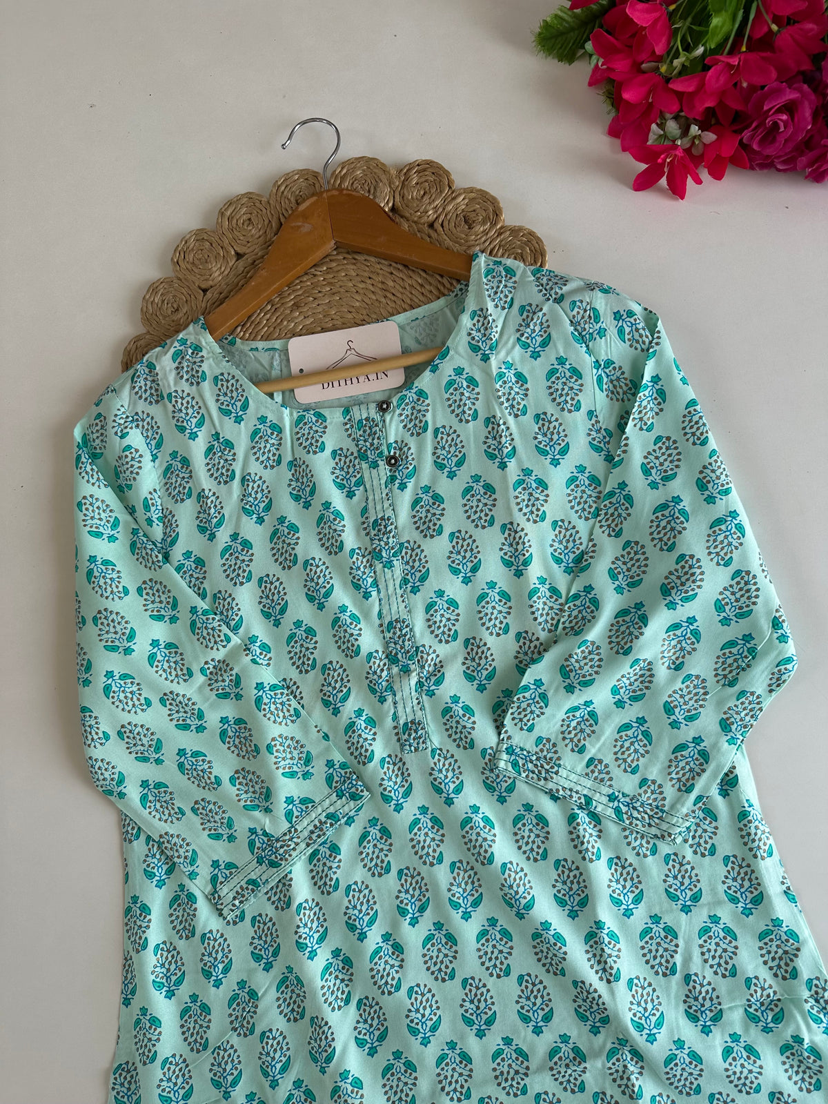 D705 - Cotton Straight Kurti