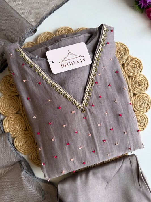 K562 - Mul chanderi embroidered Anarkali with pants and dupatta
